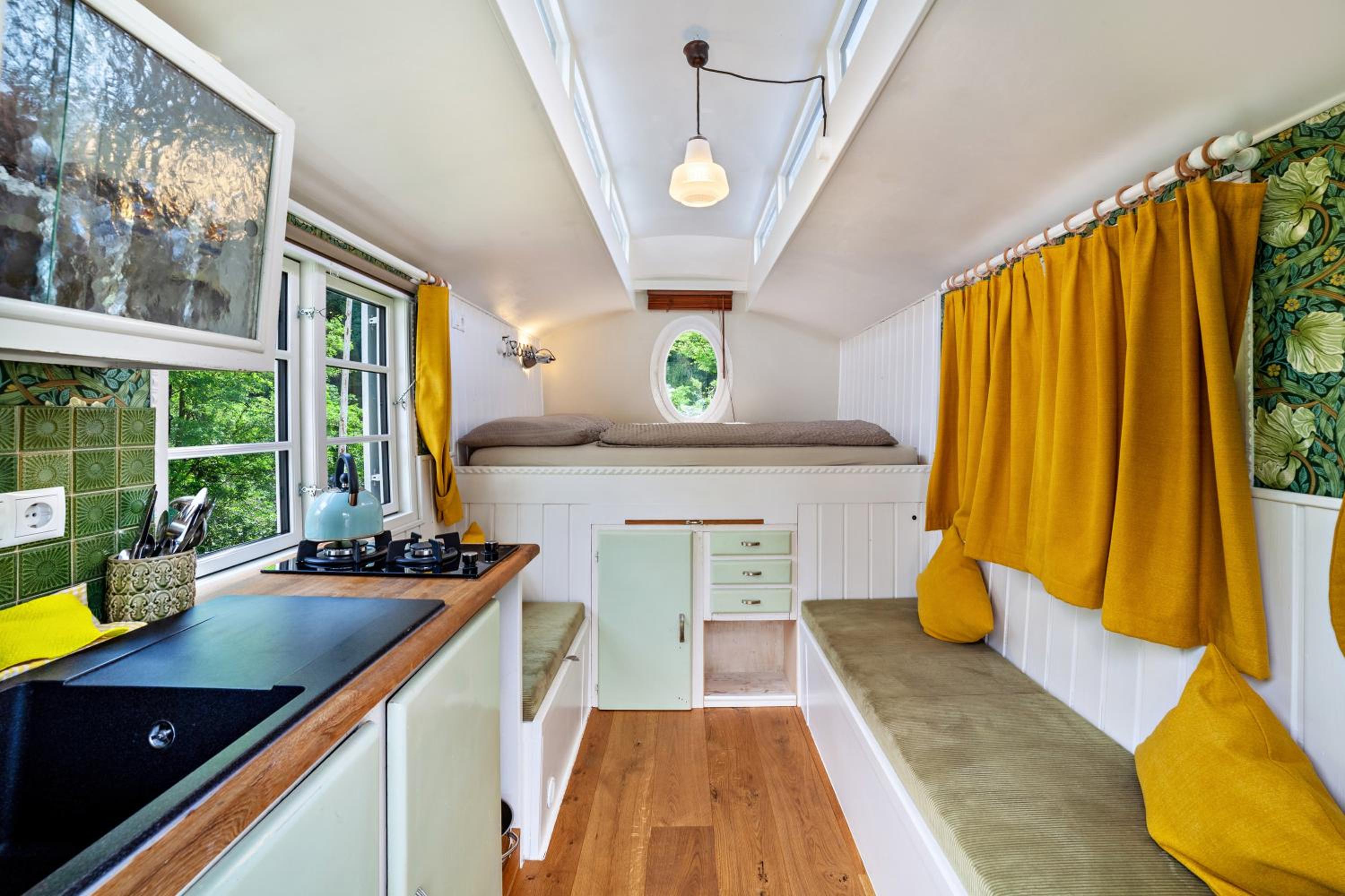 Mobile Home photo 1