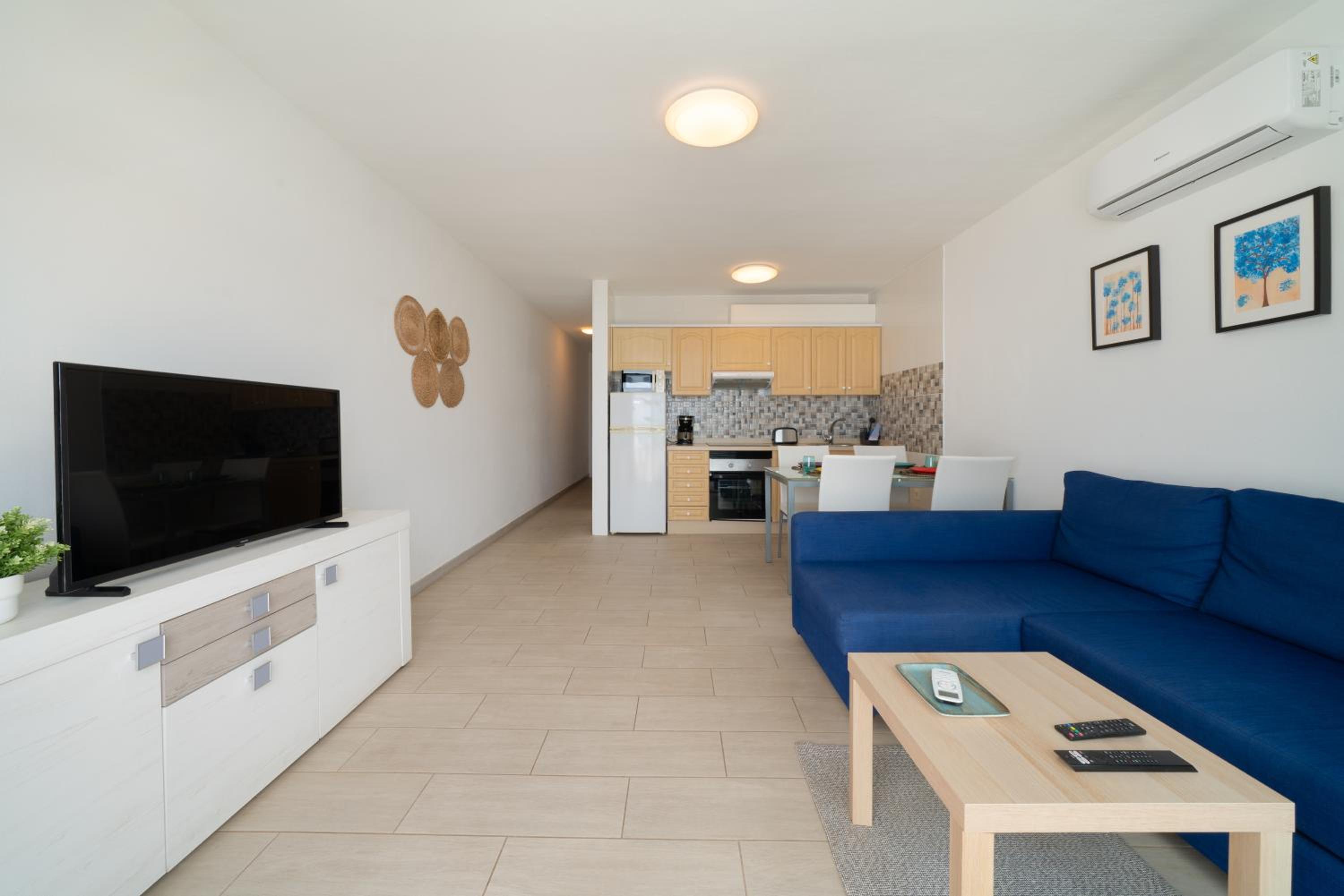 One-Bedroom Apartment photo 3