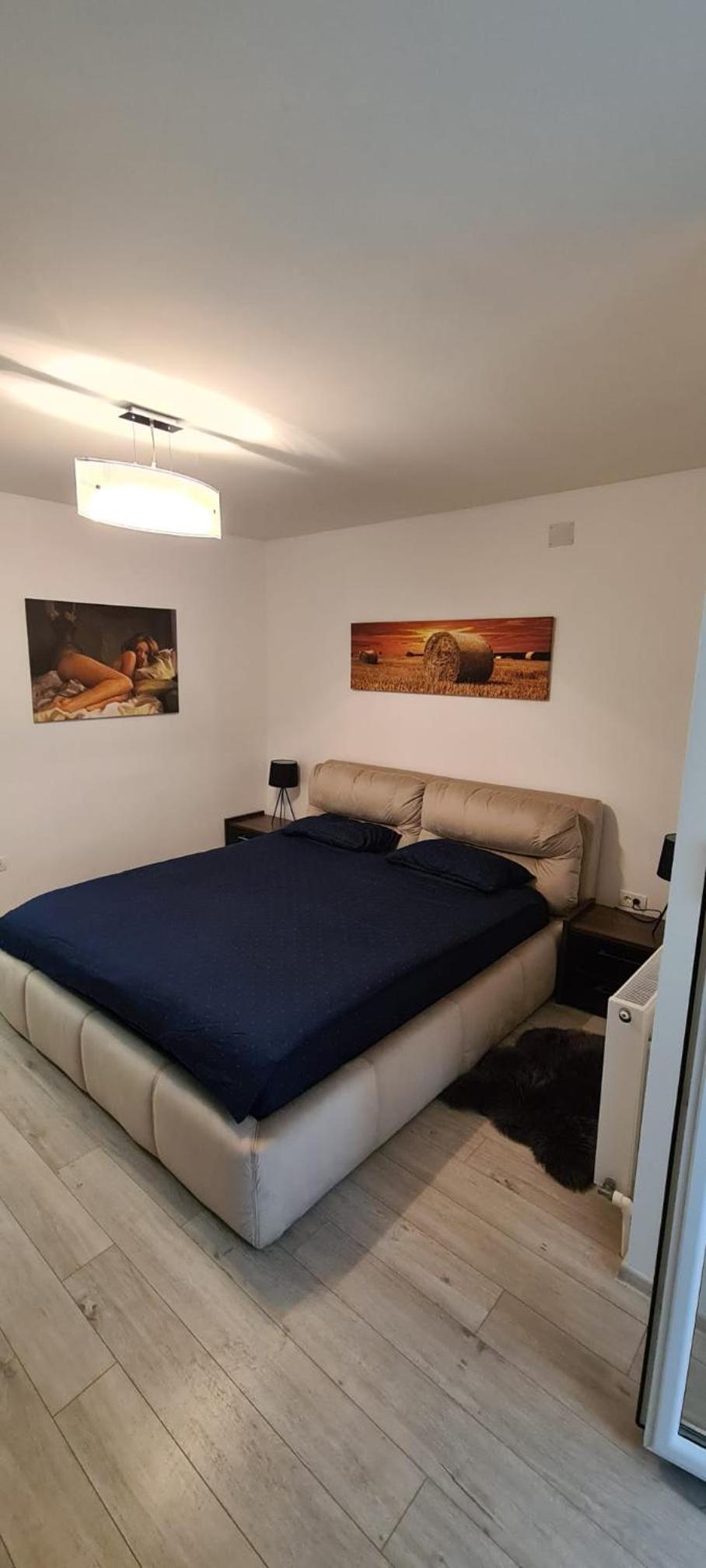 One-Bedroom Apartment - Photo 4