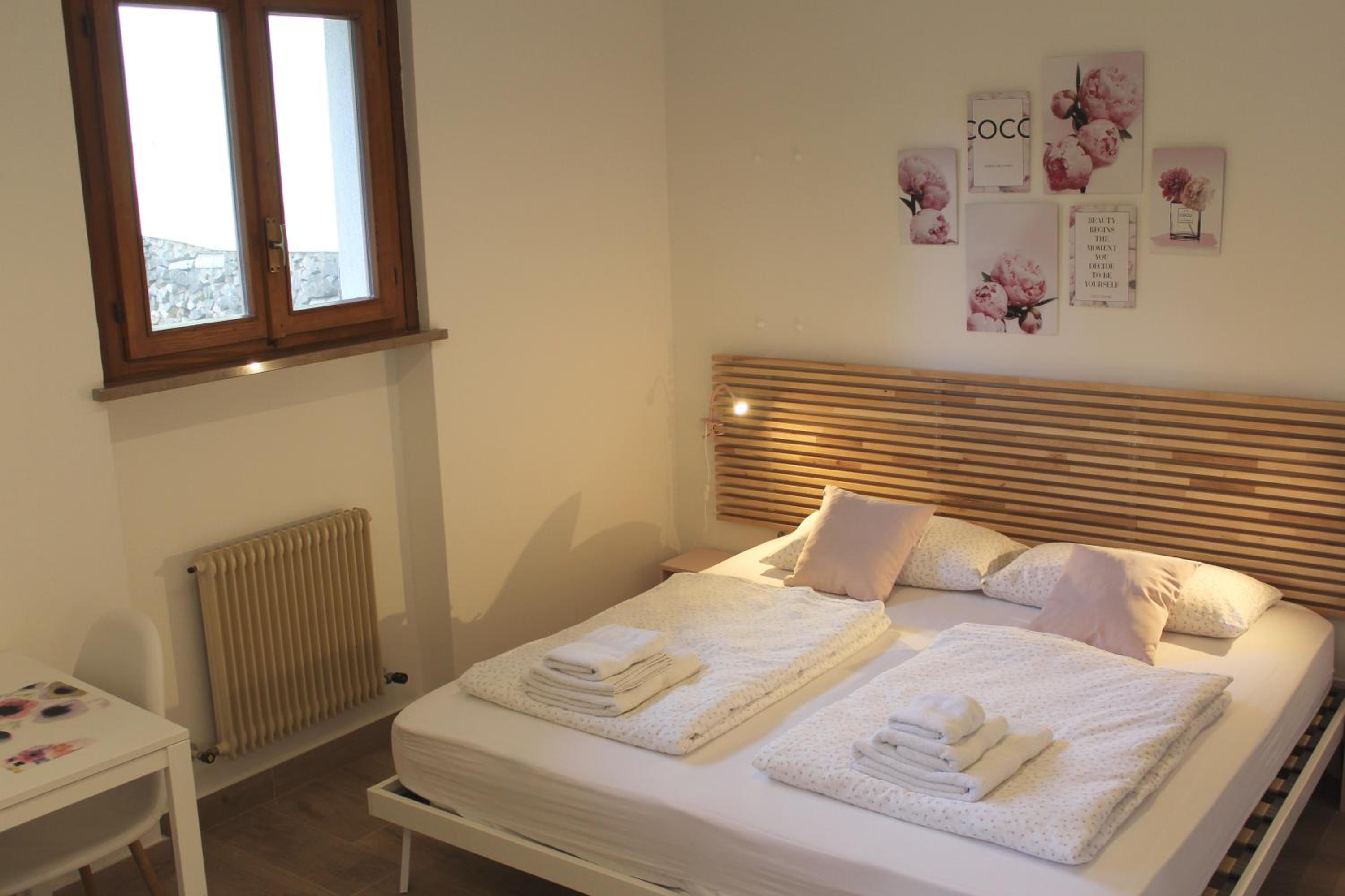 Large Double Room photo 1