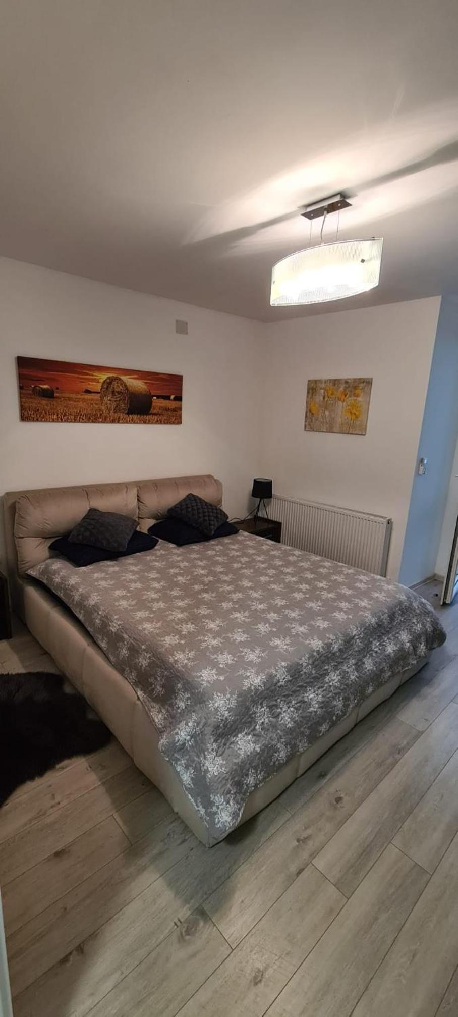 One-Bedroom Apartment - Photo 7