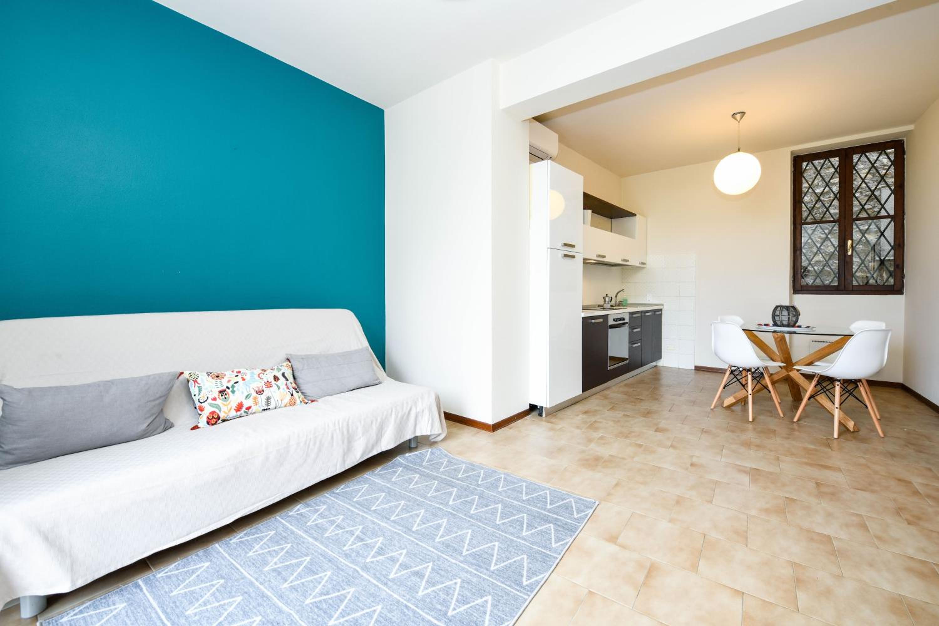 Apartment with Lake View photo 2