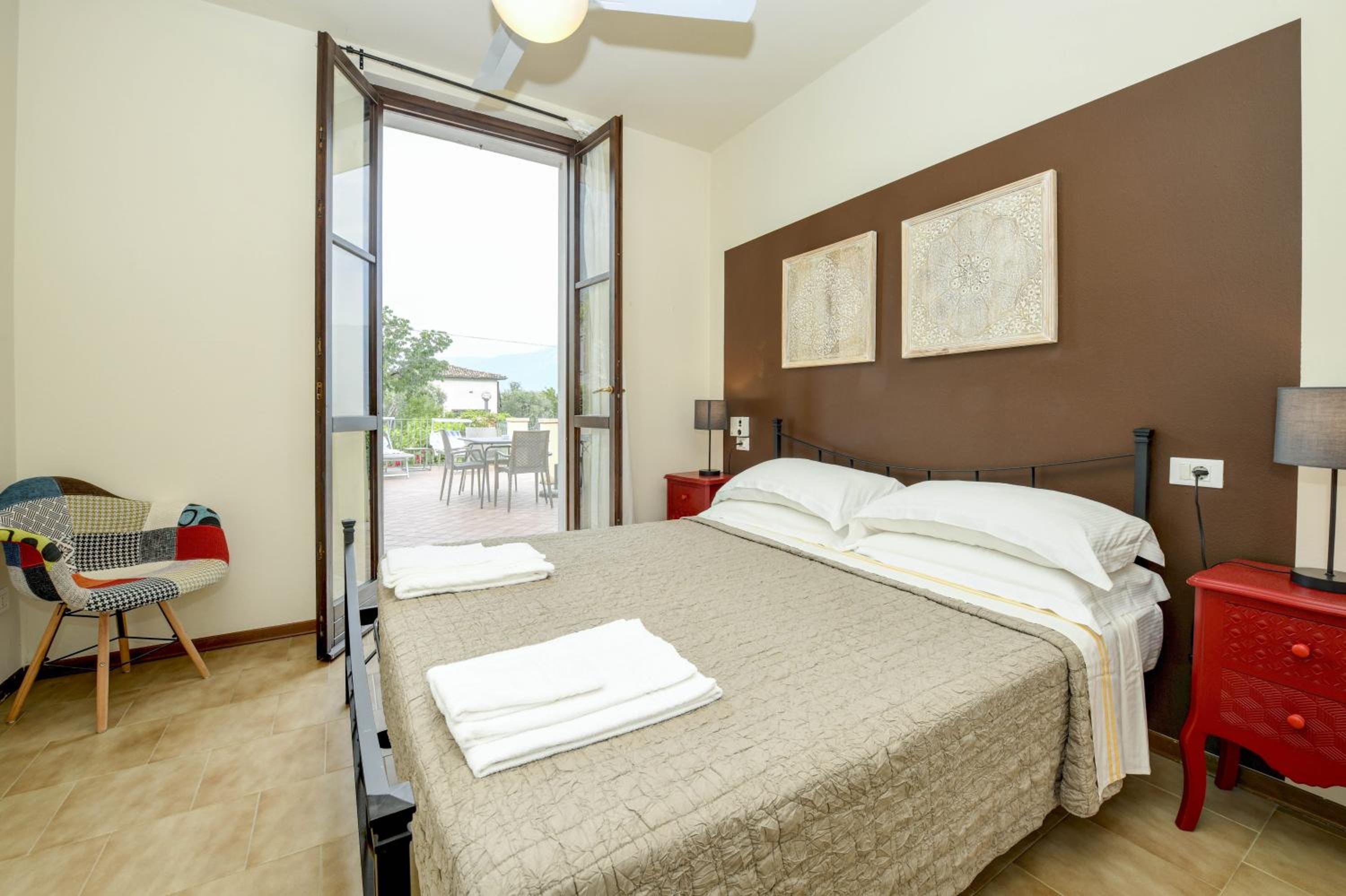 Apartment with Lake View photo 1