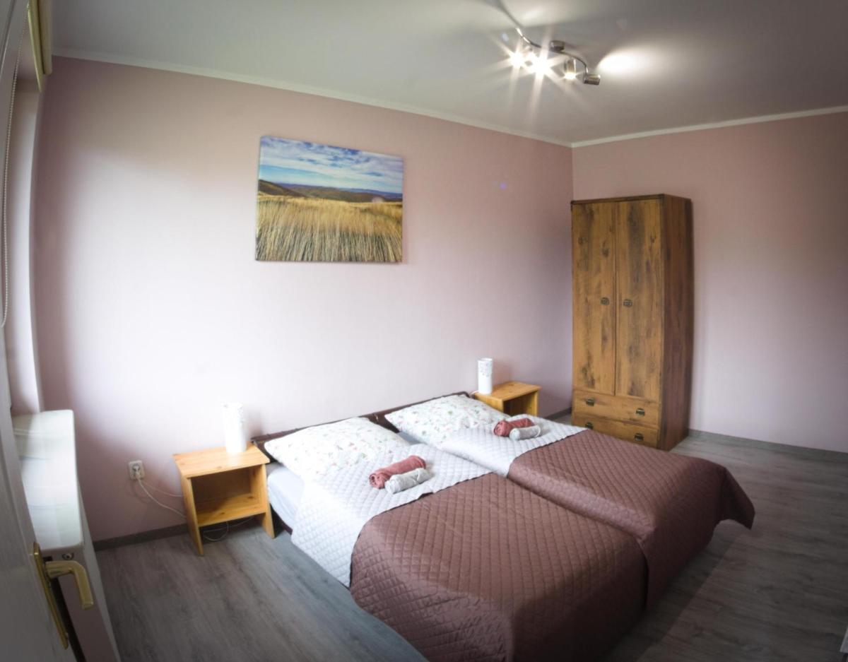 One-Bedroom House photo 1
