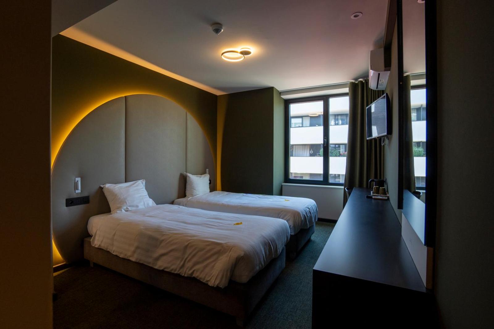 Twin Room - Photo 1