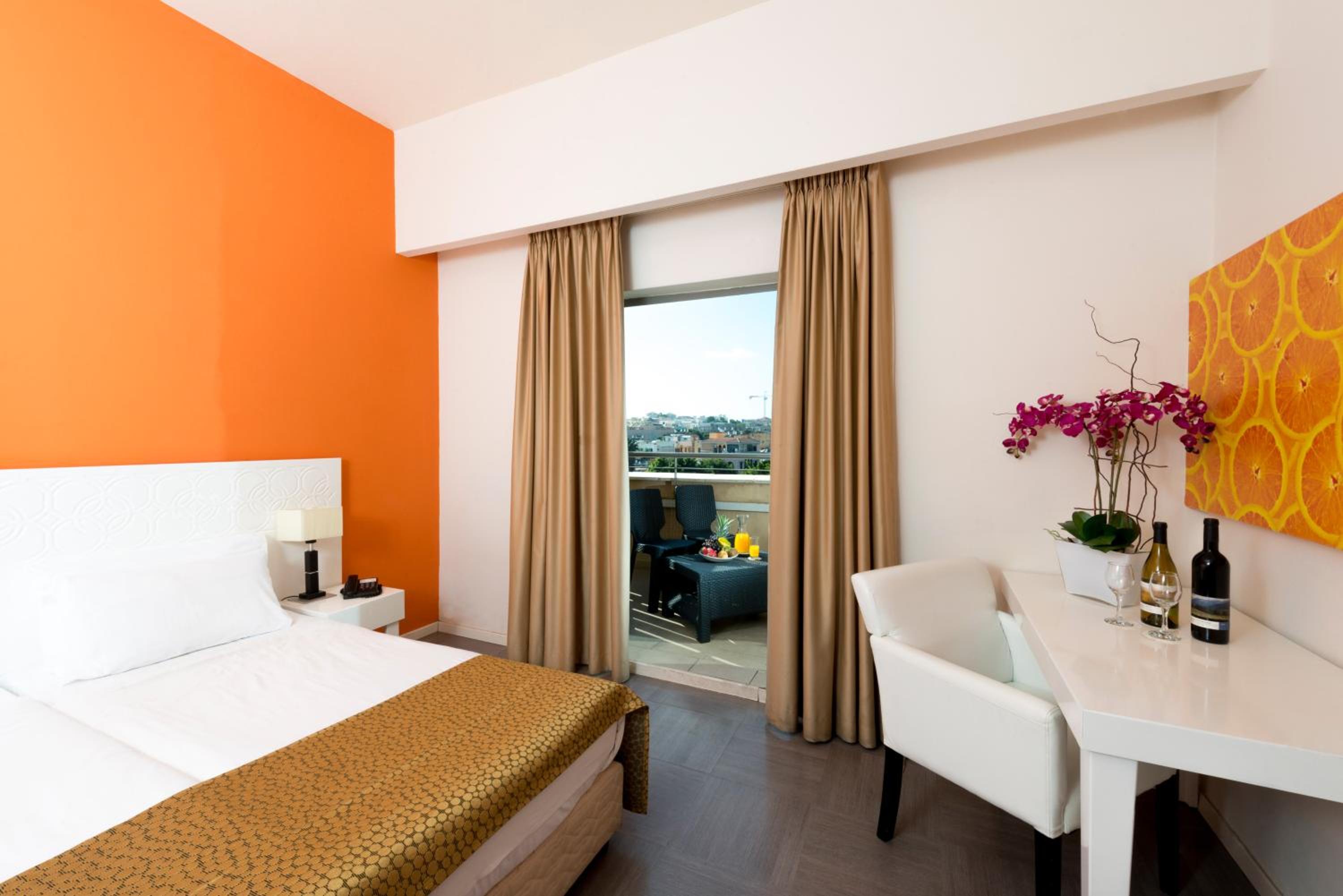 Double or Twin Room with Balcony