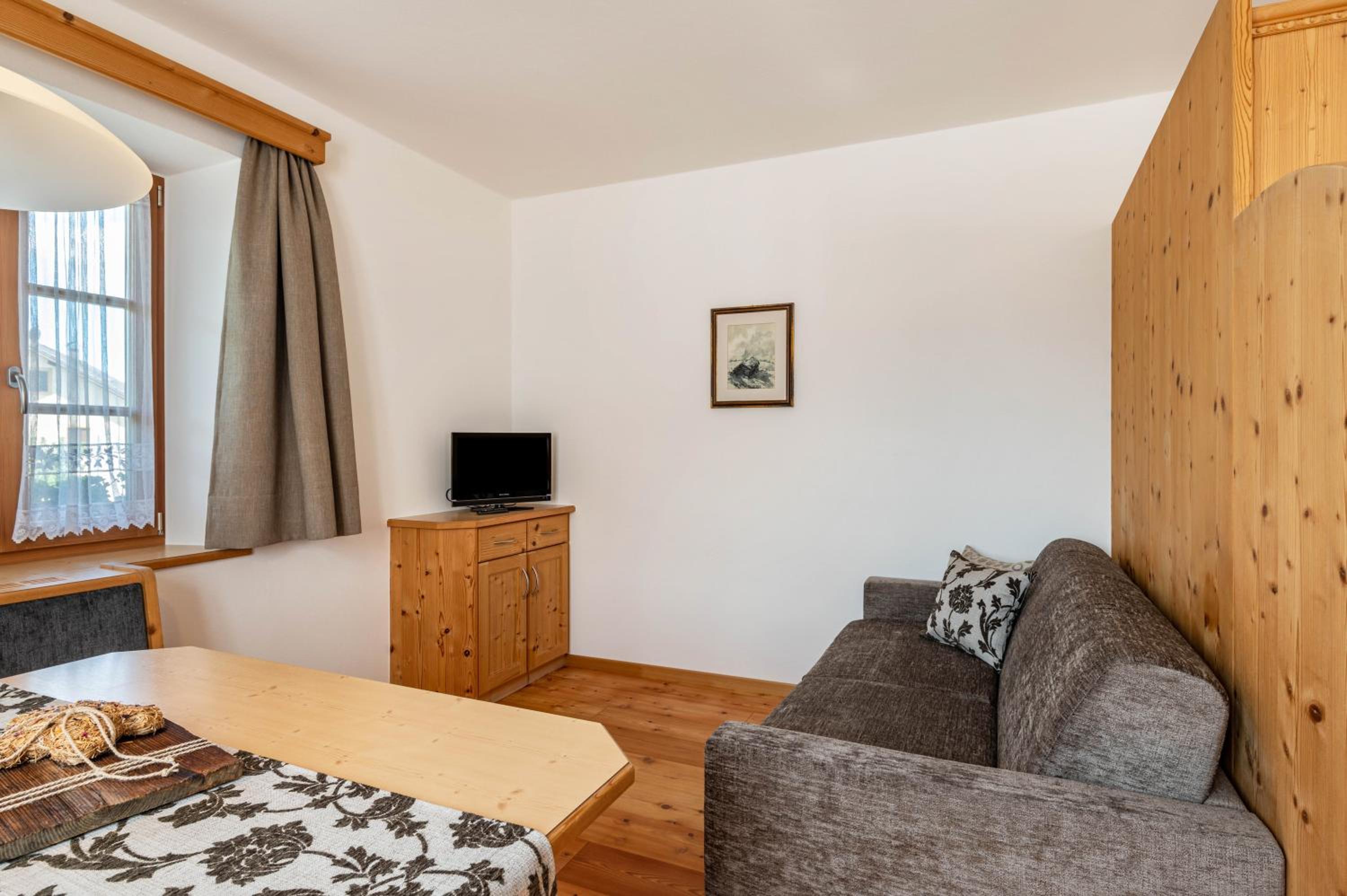 One-Bedroom Apartment with Garden View photo 1