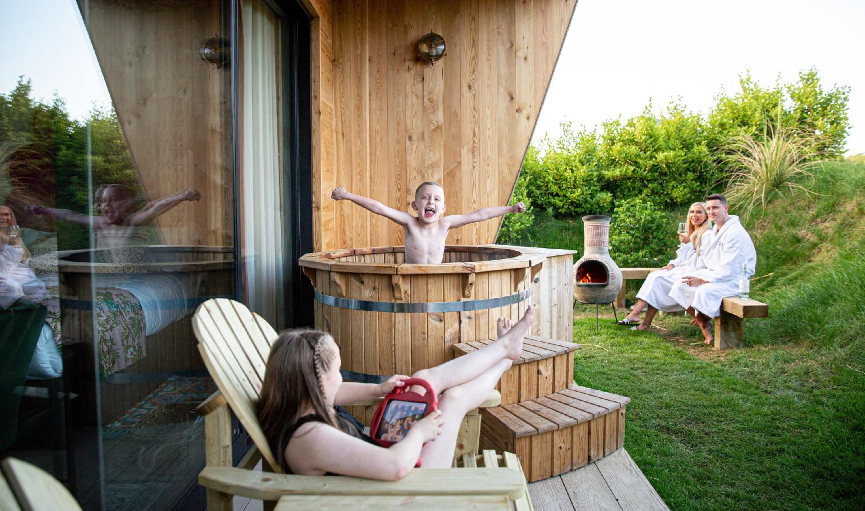 Family Garden Room with Hot Tub - Photo 8