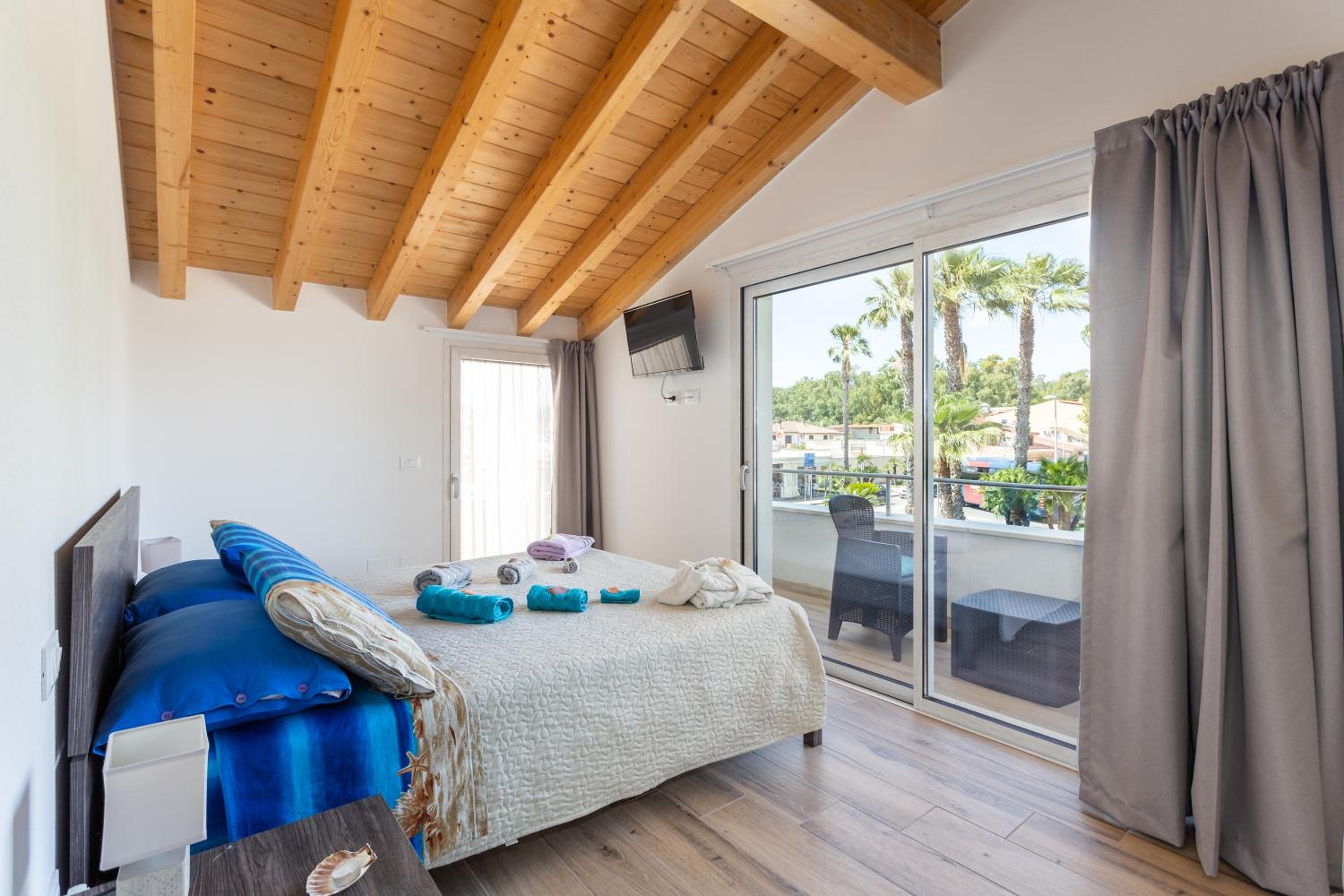 Double Room with Sea View photo 2