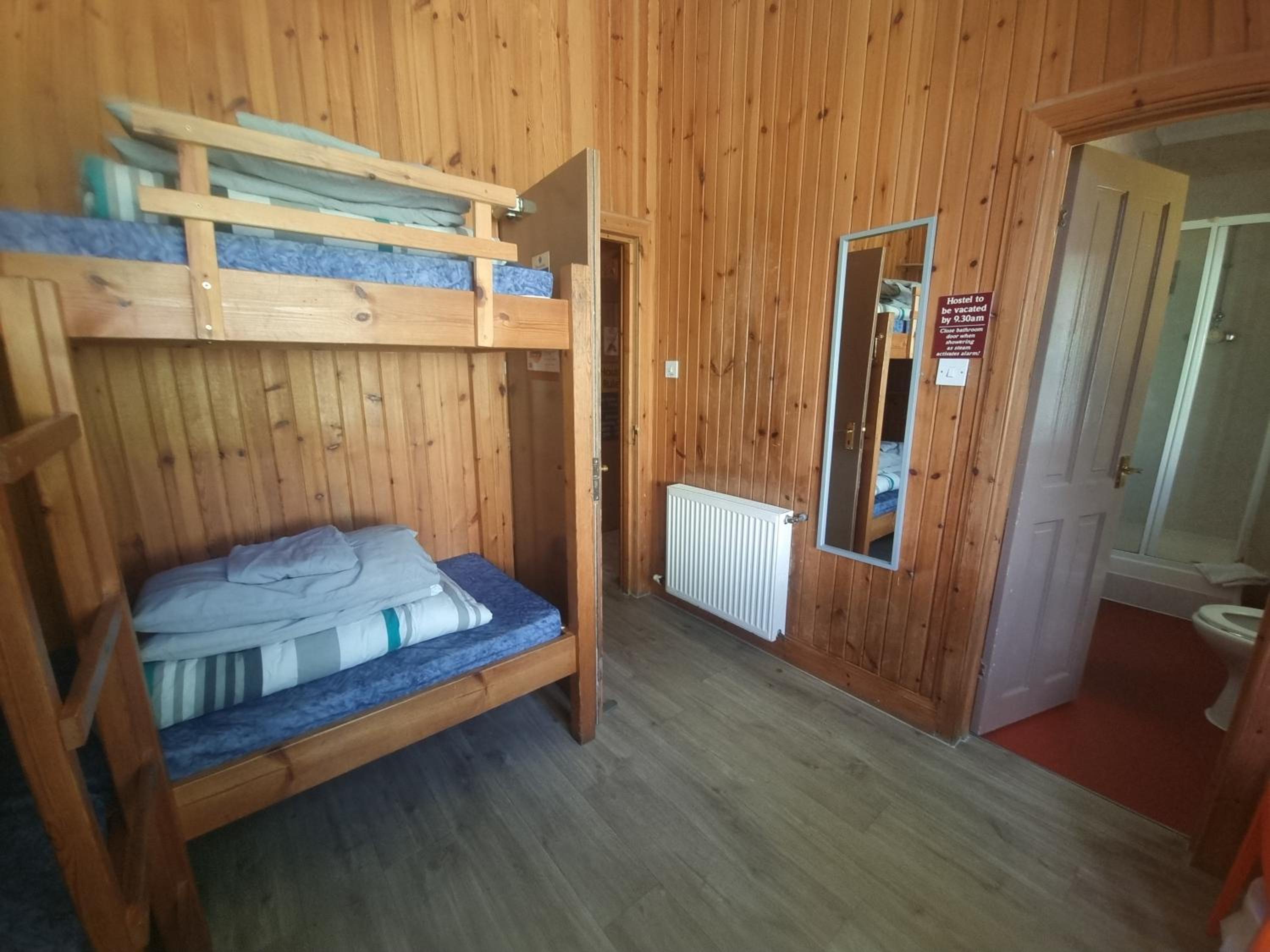 Quadruple Room - Photo 1