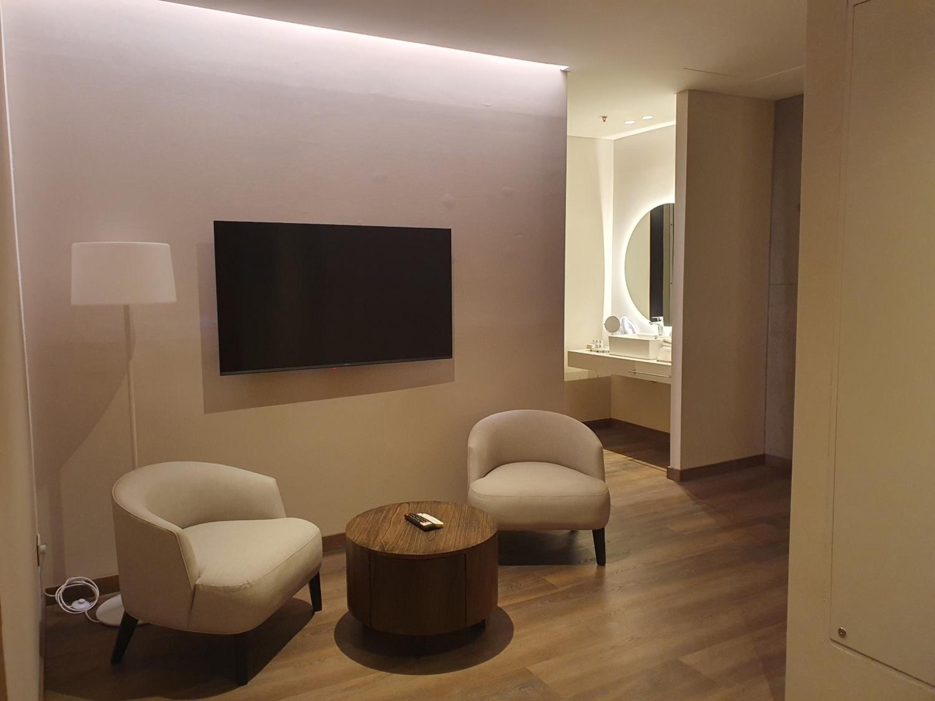 Executive Suite
