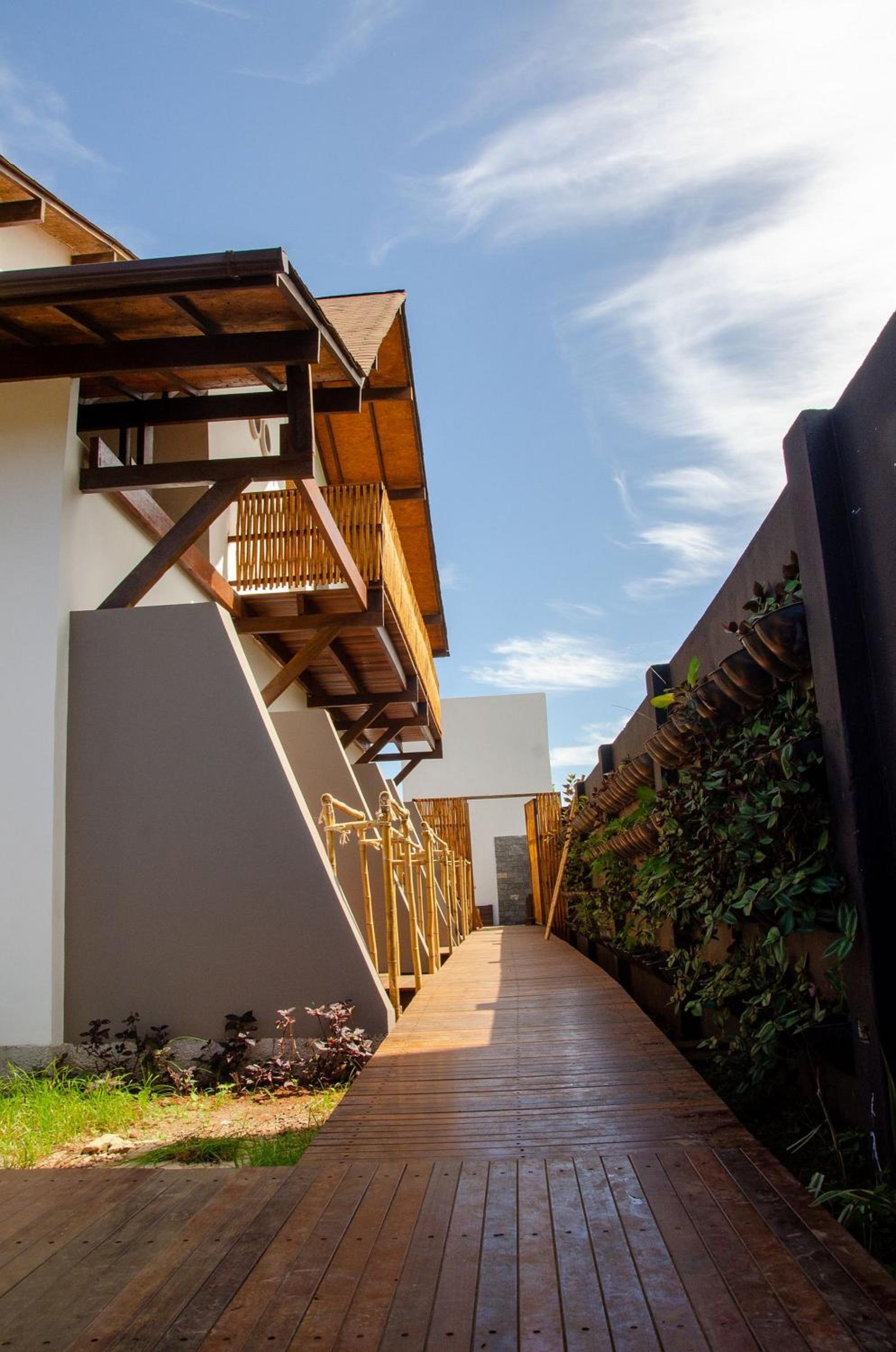 Studio - Split Level