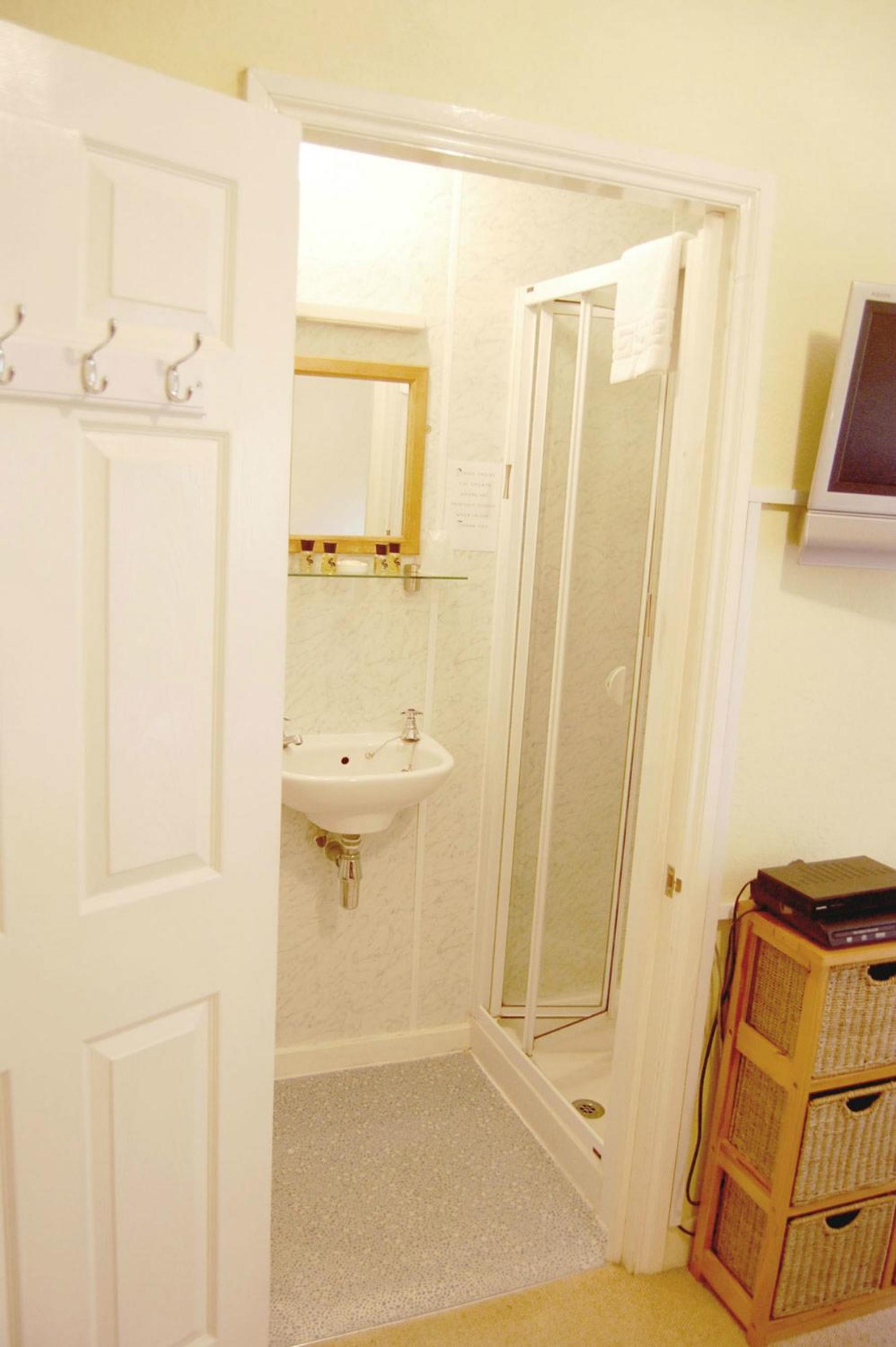 Standard Double Room photo 3
