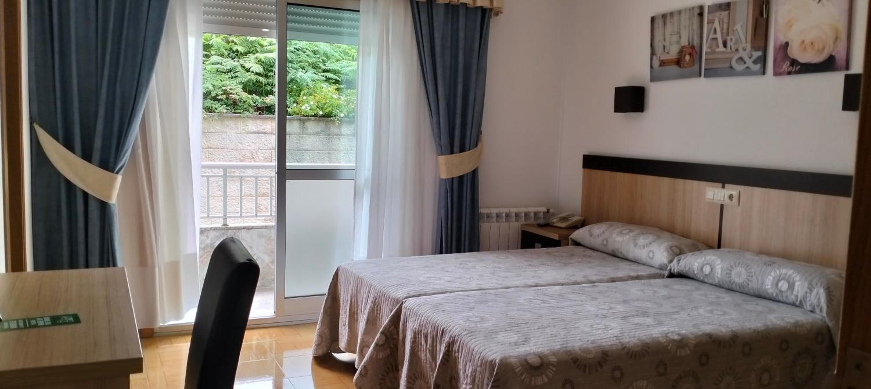 Standard Double or Twin Room photo 2