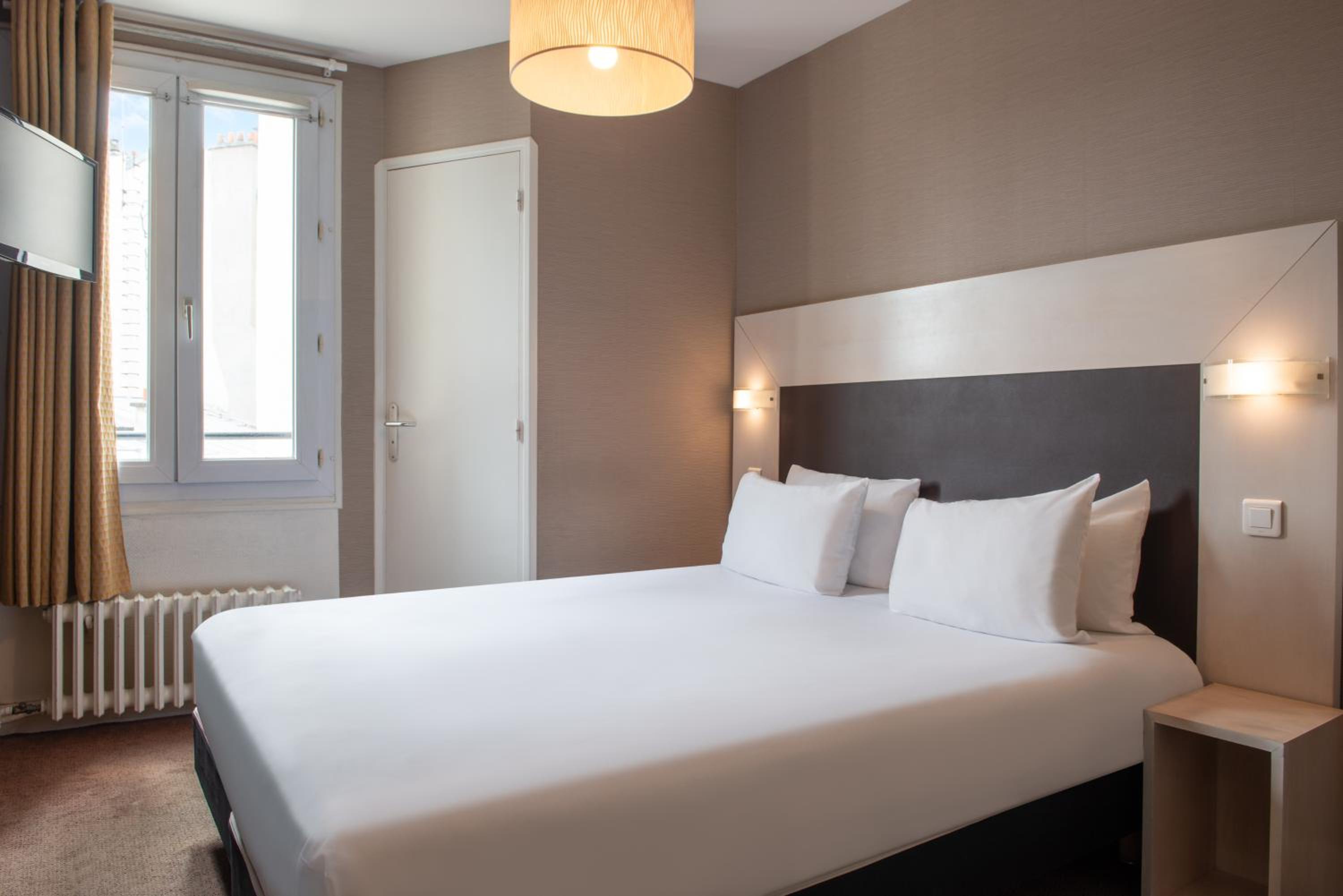 Standard Double Room photo 2