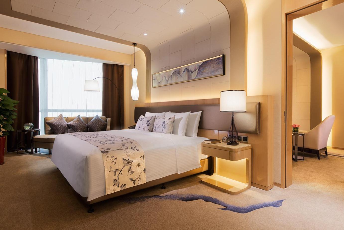 Deluxe Suite photo 1