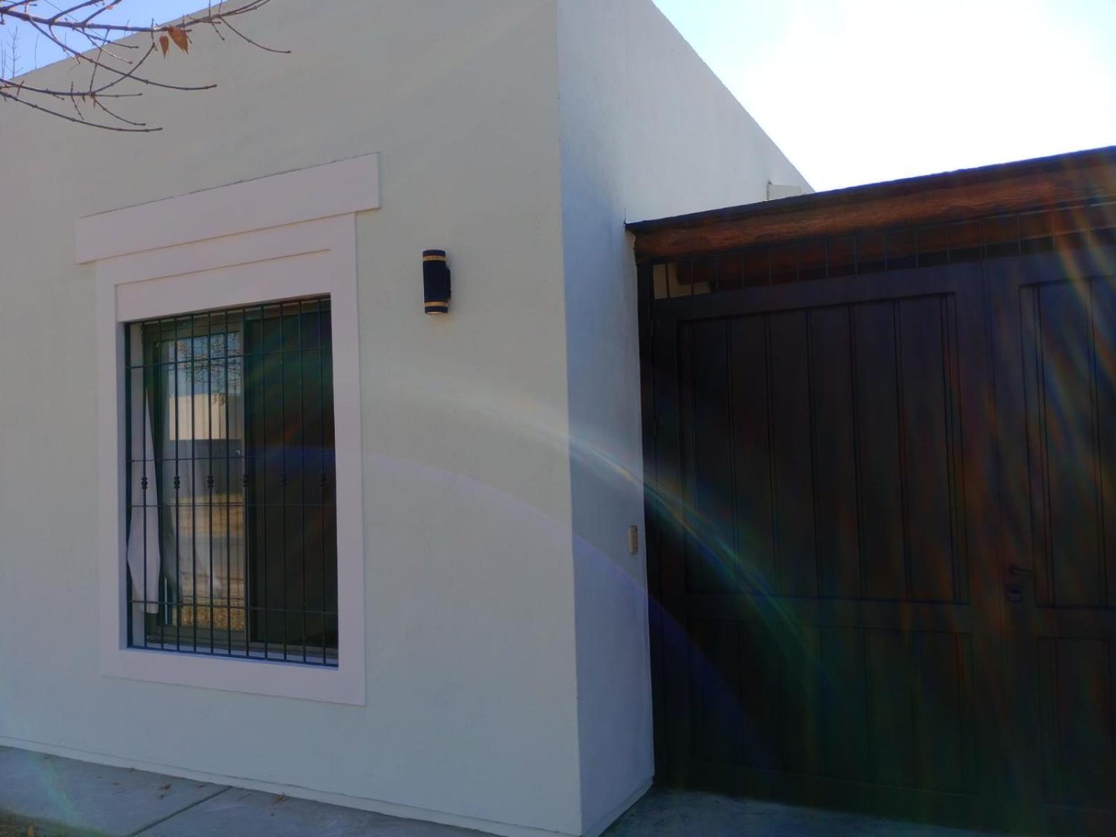 Two-Bedroom House photo 3