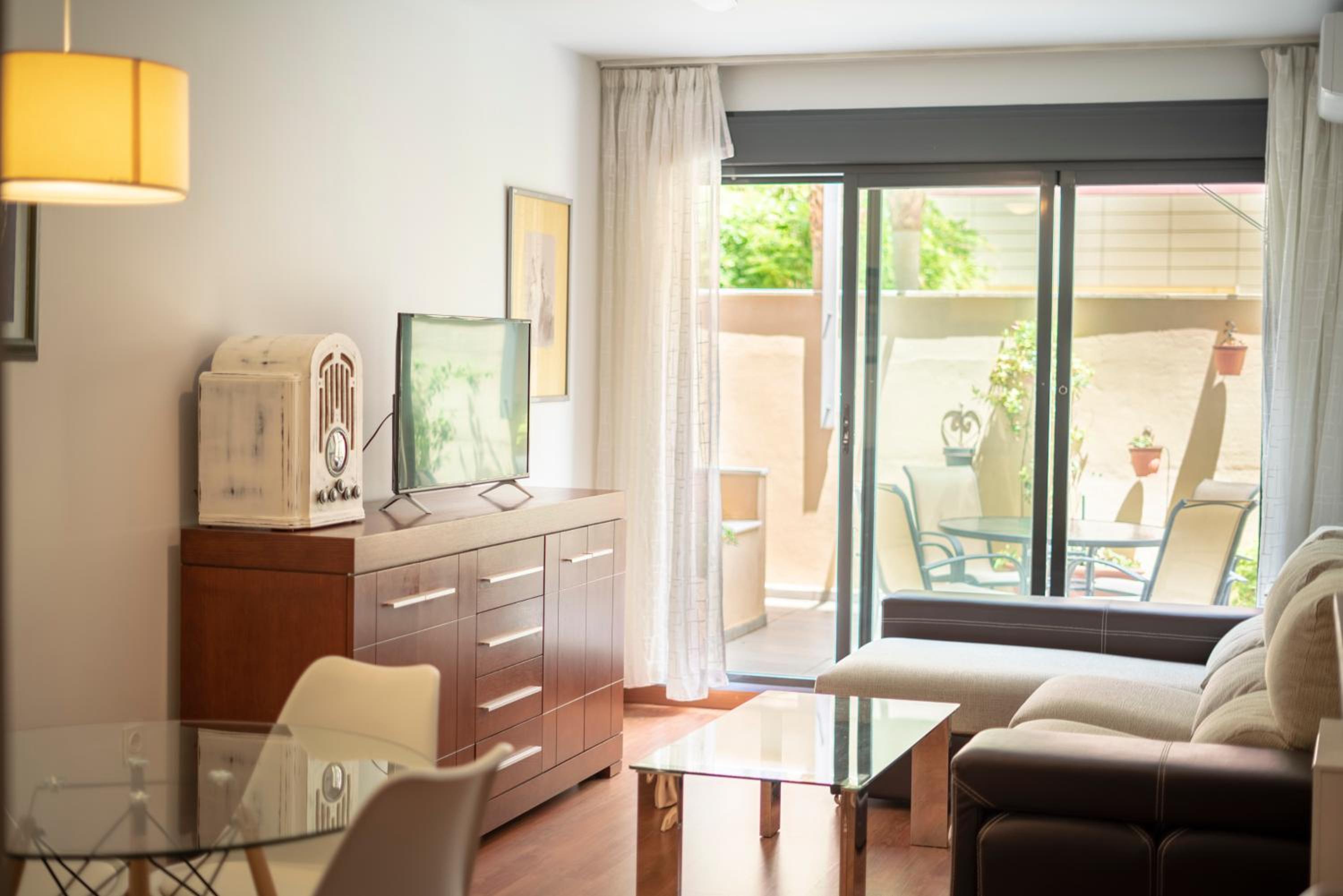 Suite with Terrace - Photo 8