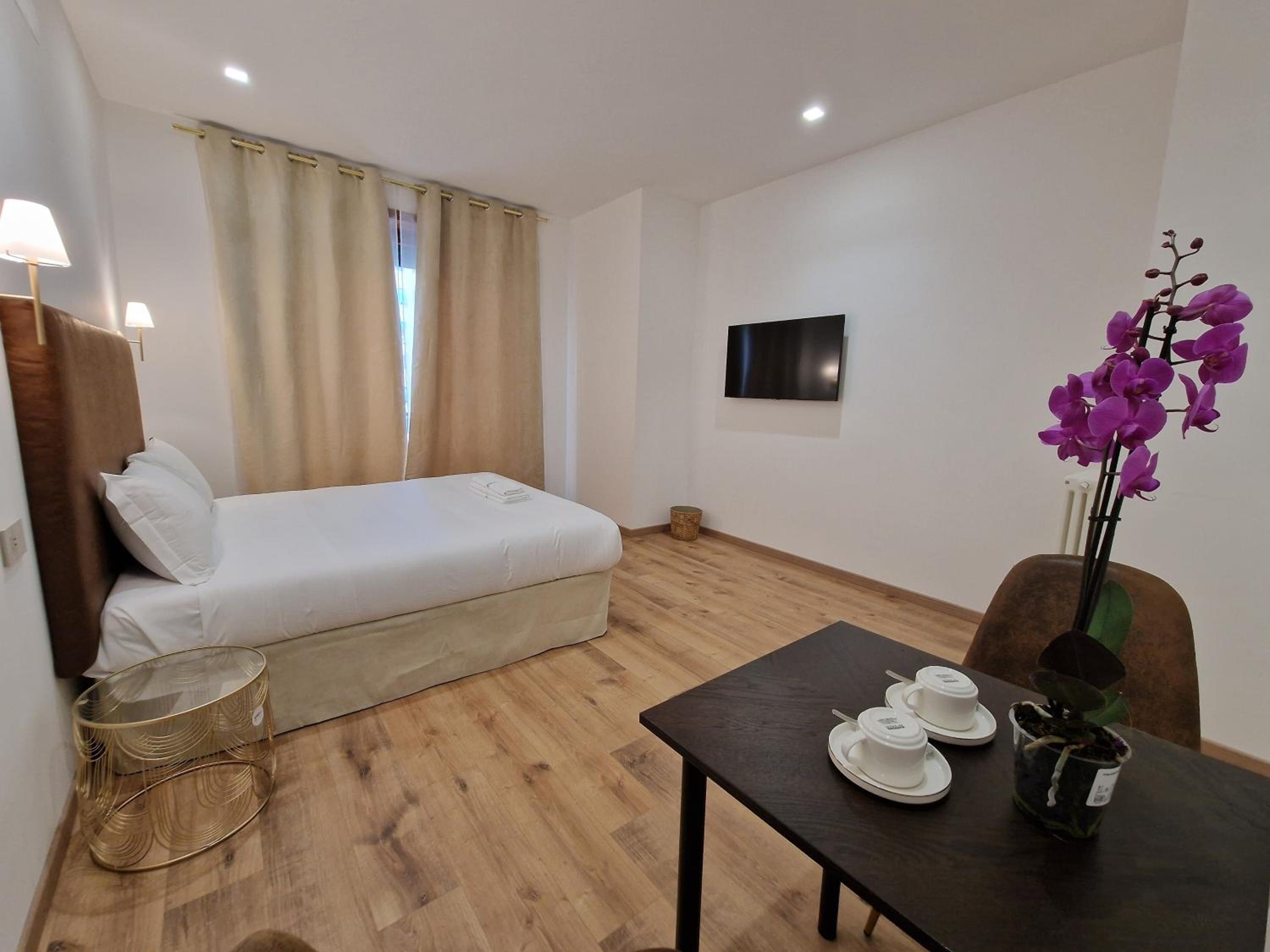 Double Room with Balcony photo 1