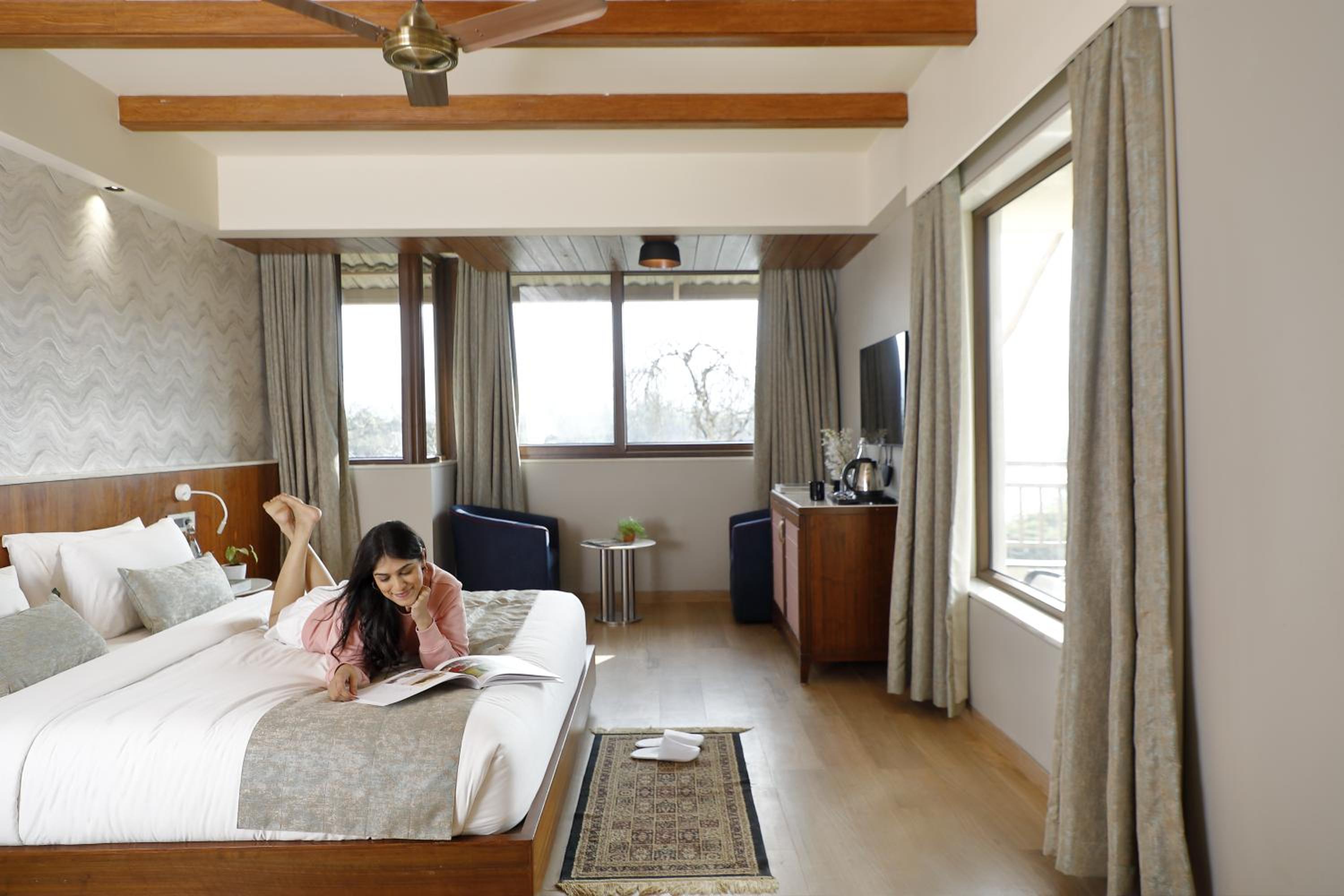 Standard King Room - Photo 4