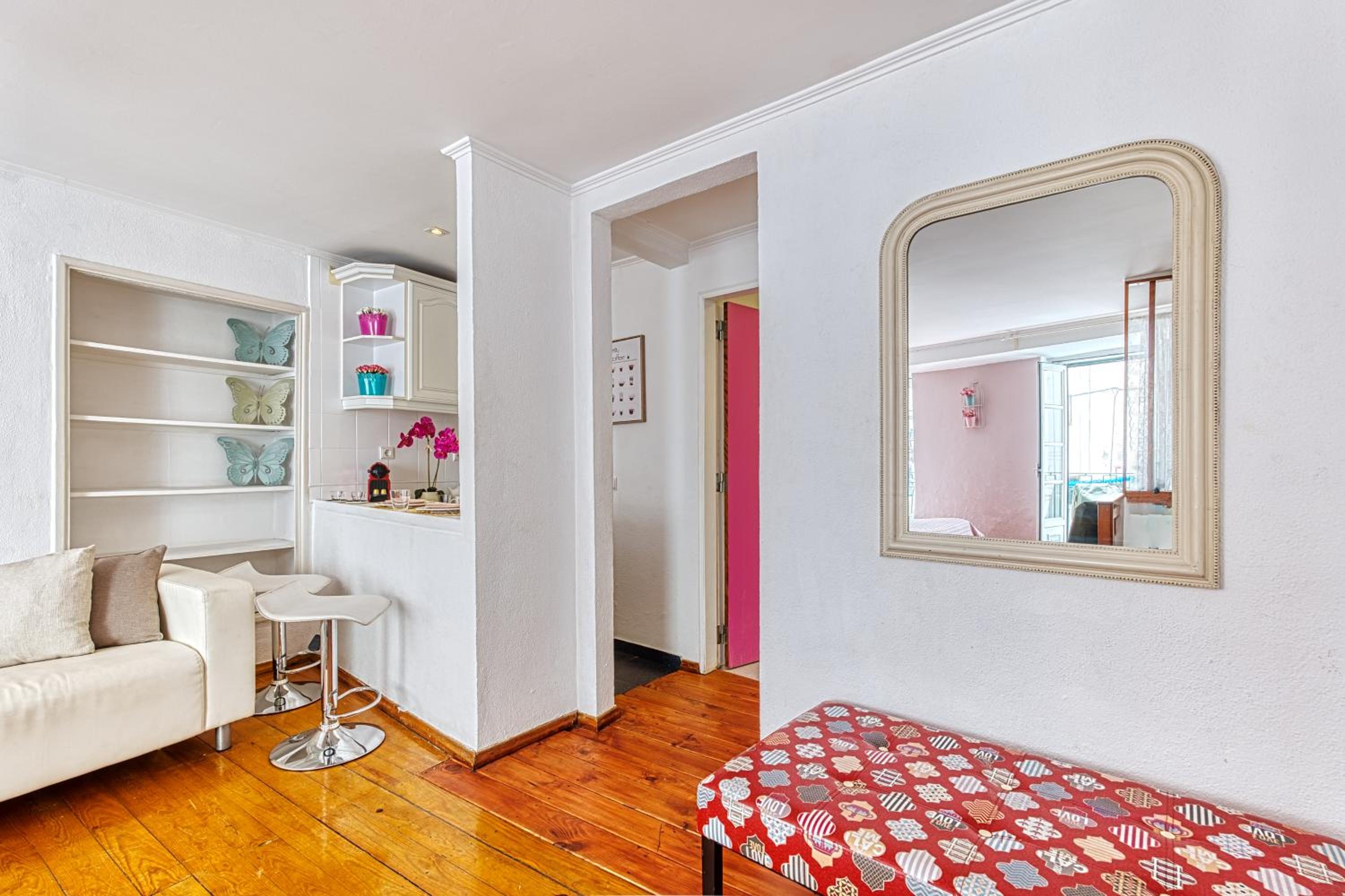One-Bedroom Apartment - Photo 14