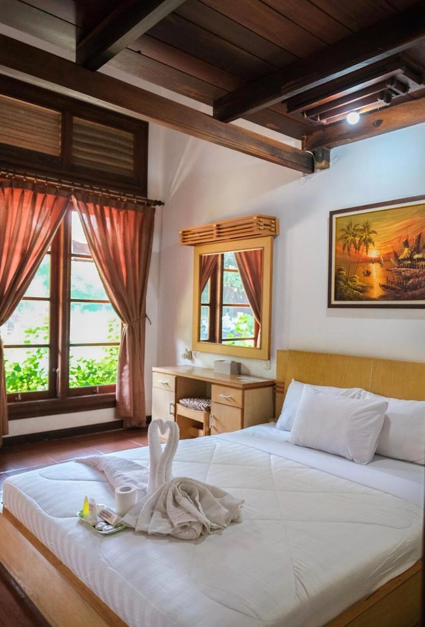 Deluxe Double or Twin Room