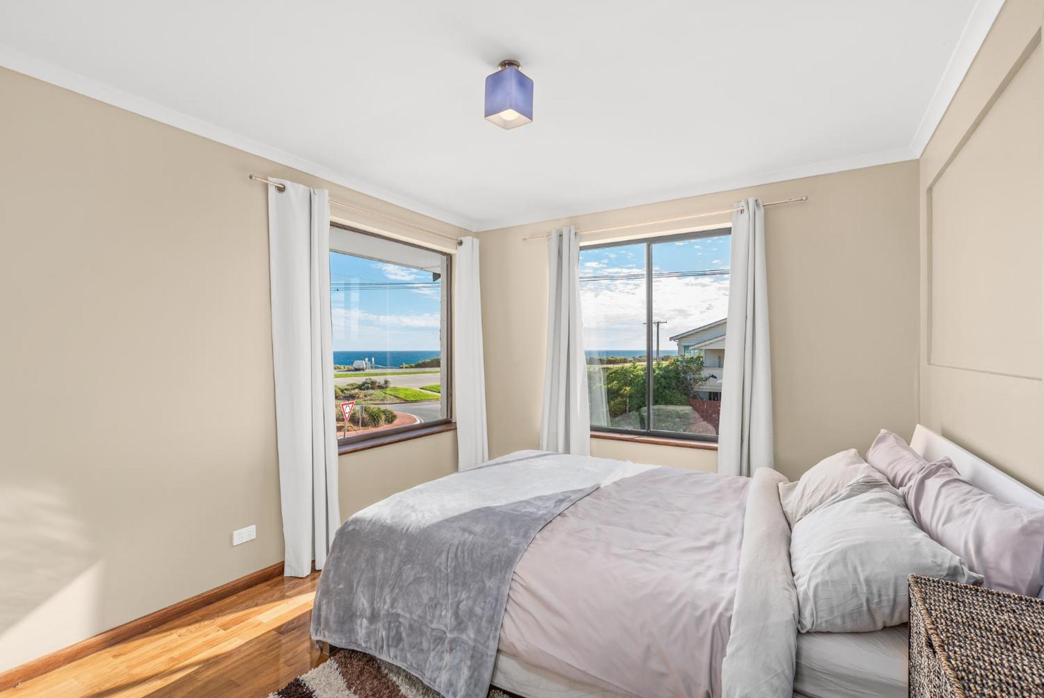 Four-Bedroom House photo 1