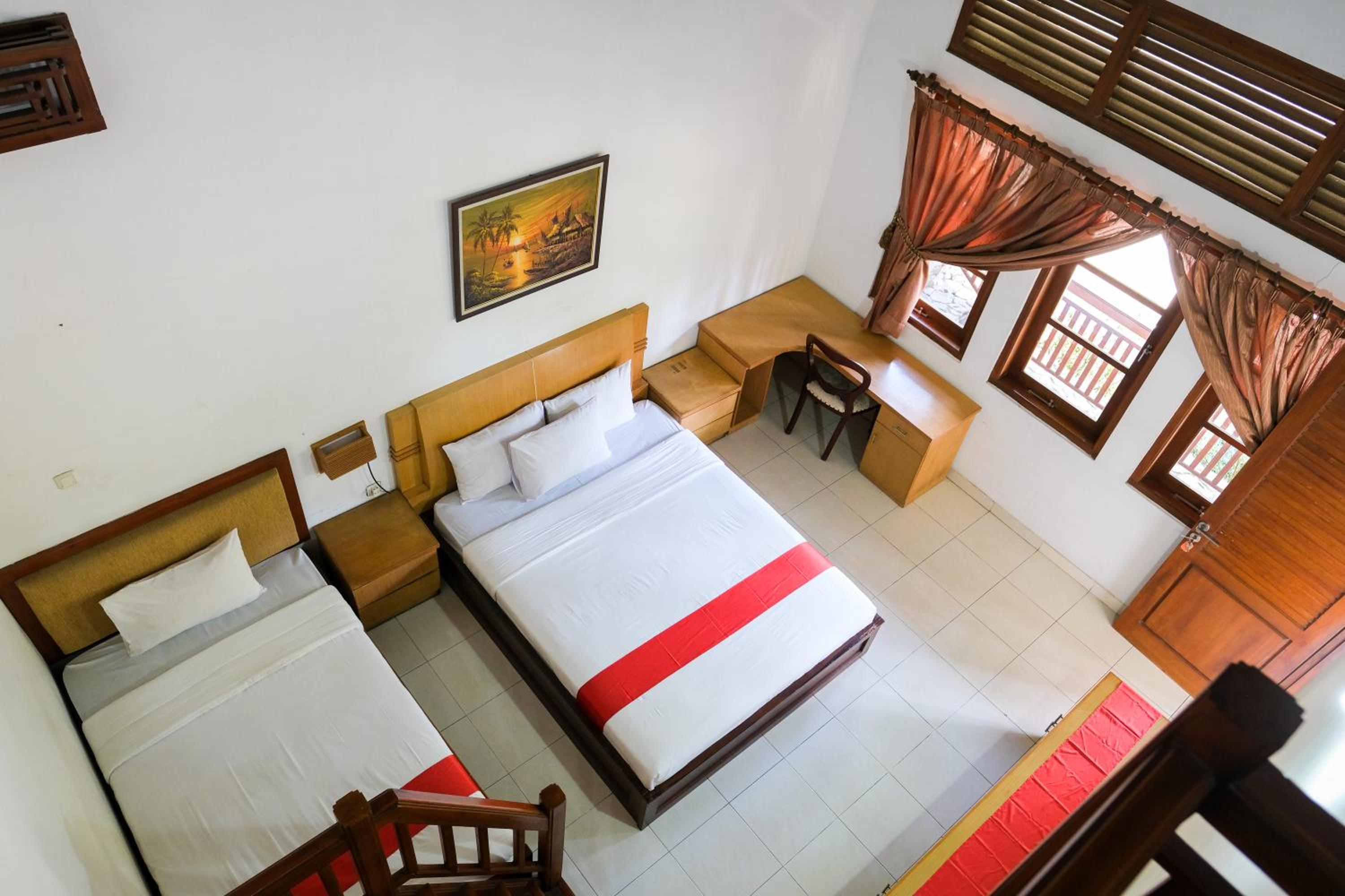 Standard Double or Twin Room photo 2