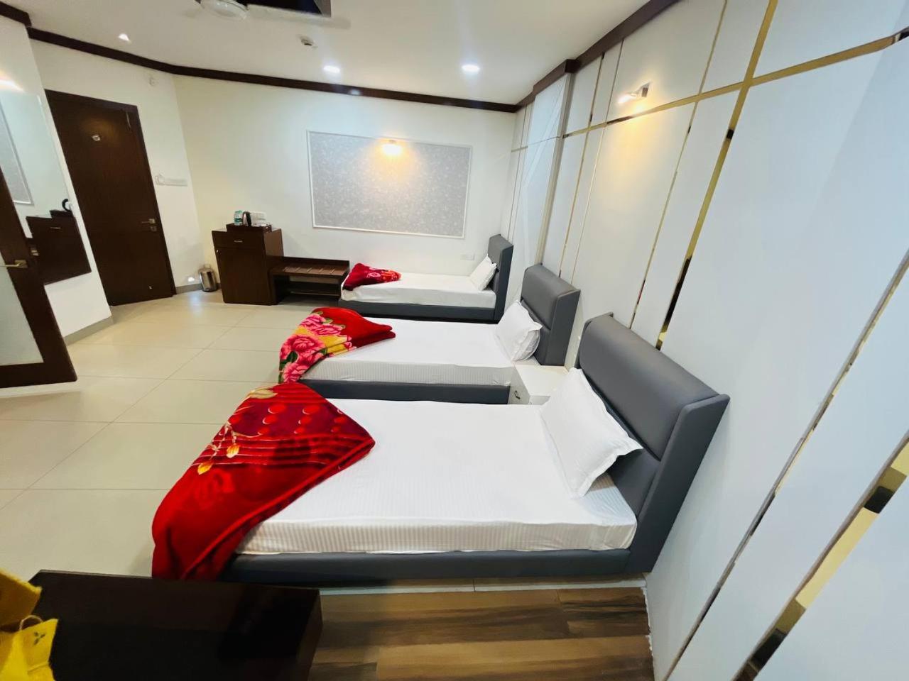 Executive Triple Room - Photo 11