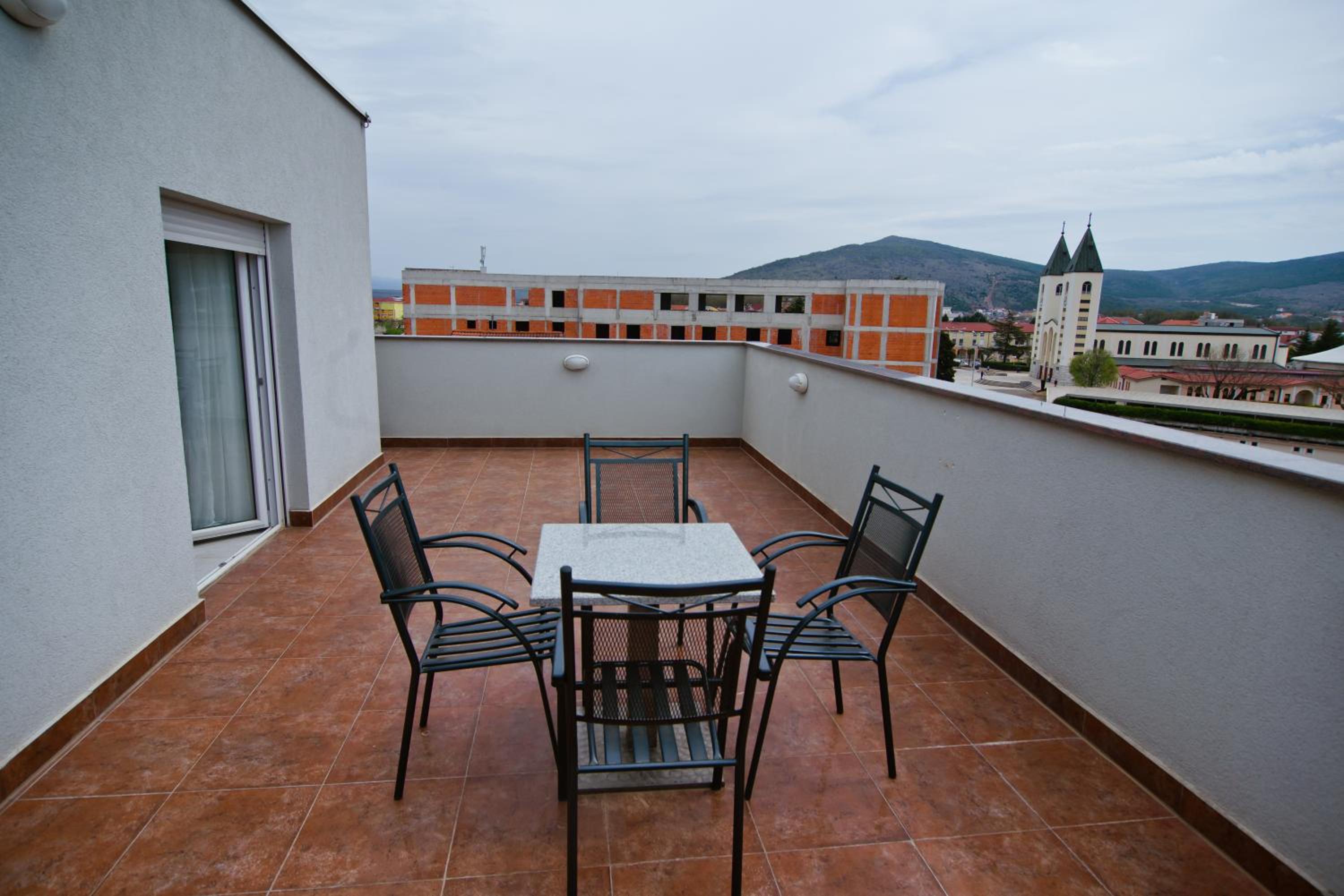 Studio with Terrace photo 2
