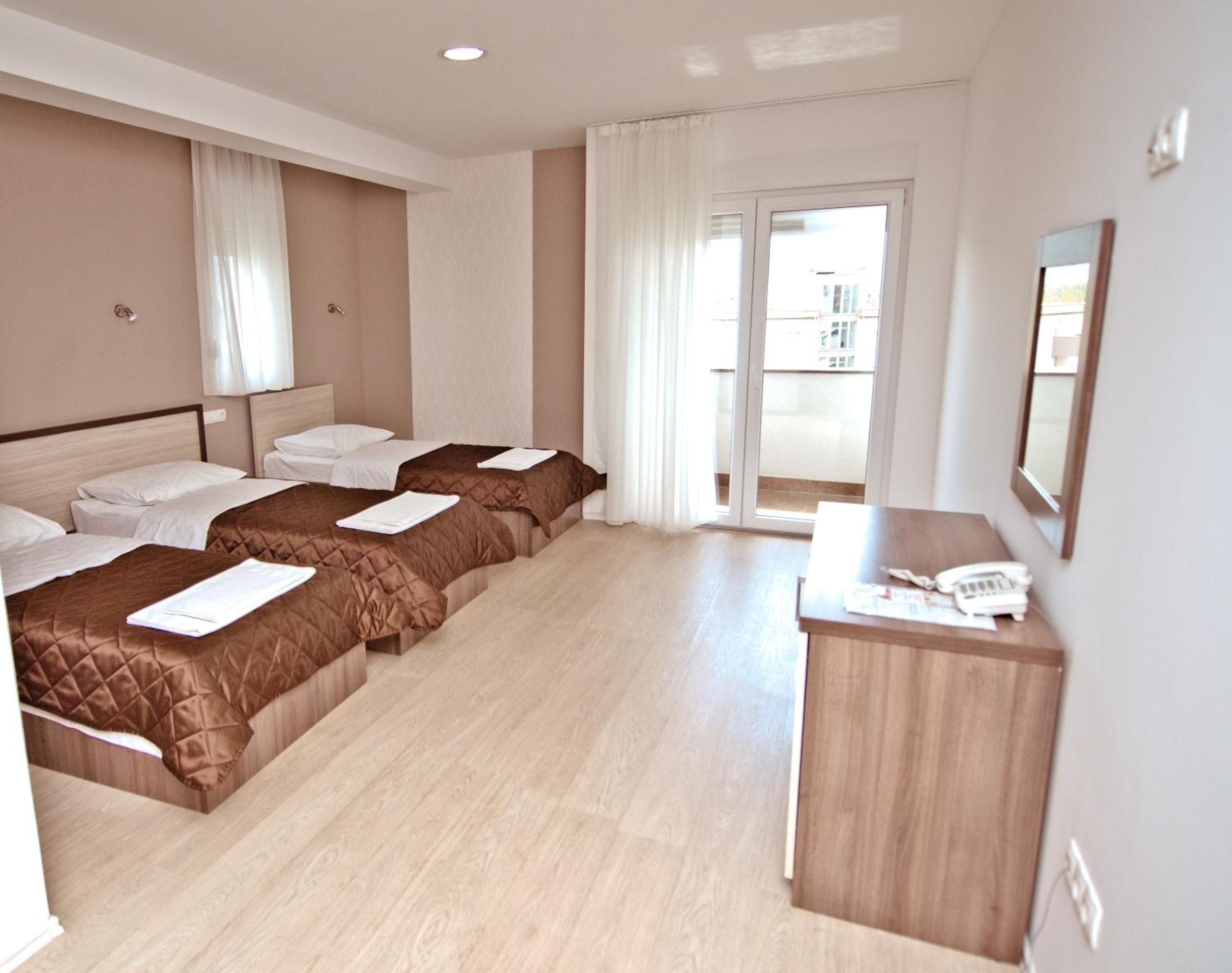 Triple Room with Balcony photo 1