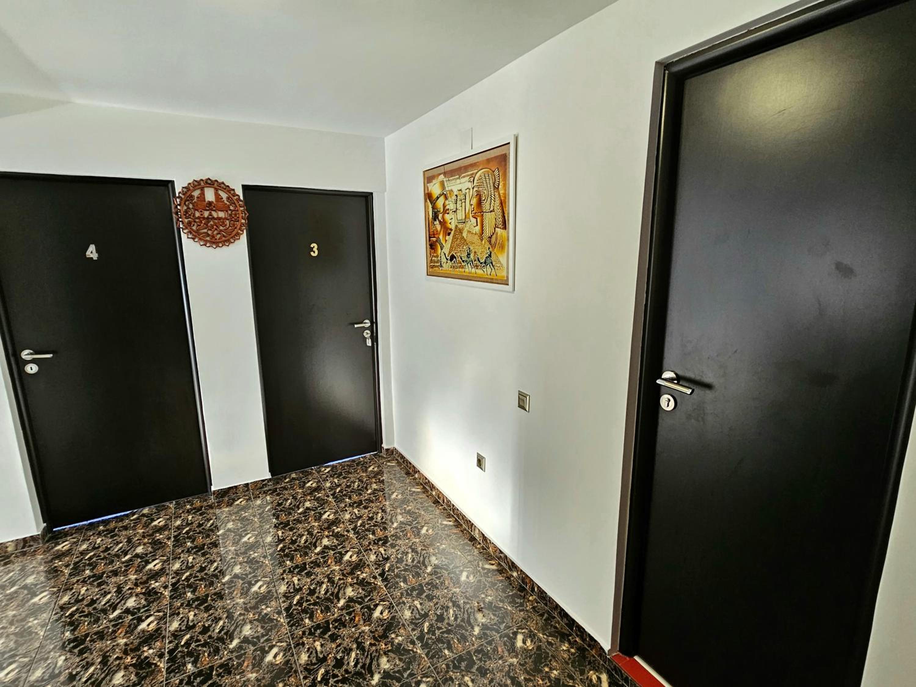 Double Room with Private External Bathroom - Photo 6