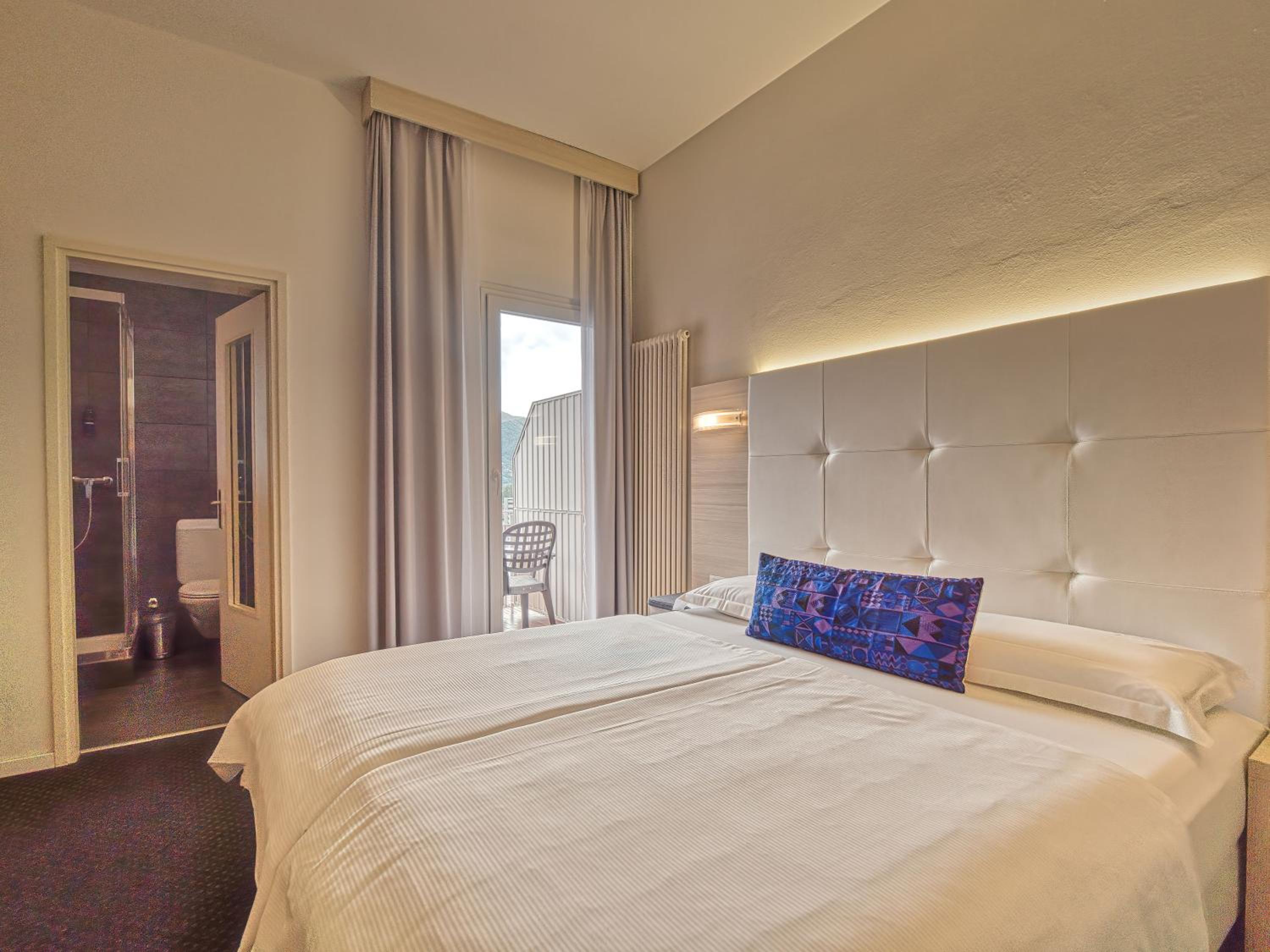 Double Room with Lake View