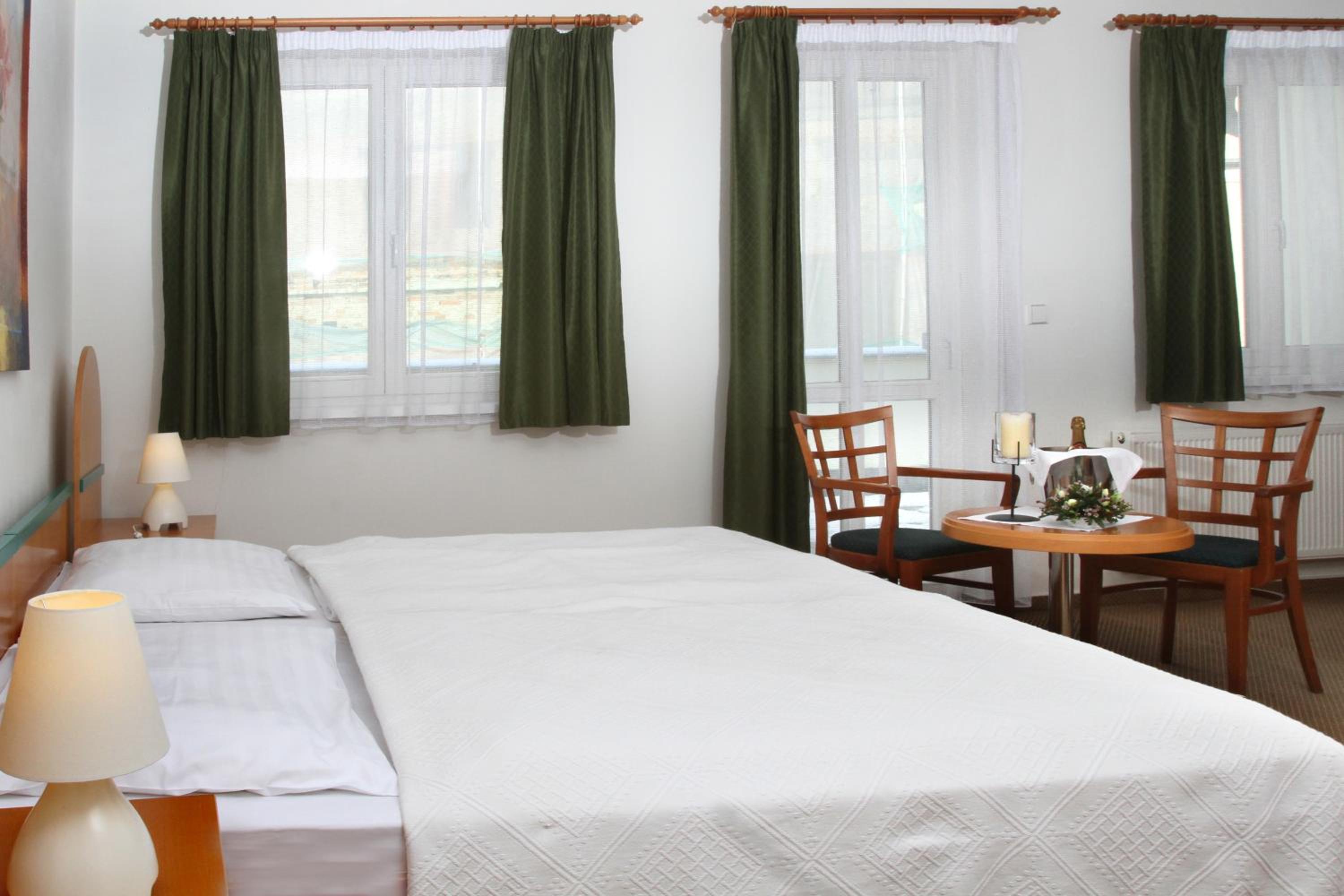 Double or Twin Room with Swimming Pool Access photo 2
