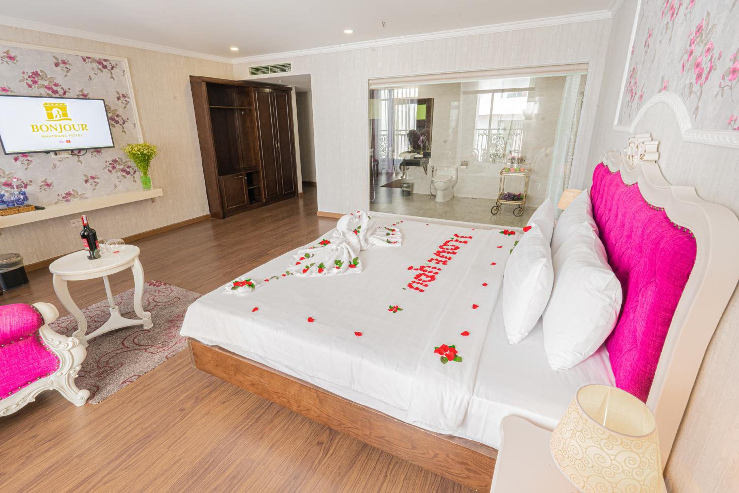 Central Suite photo 3