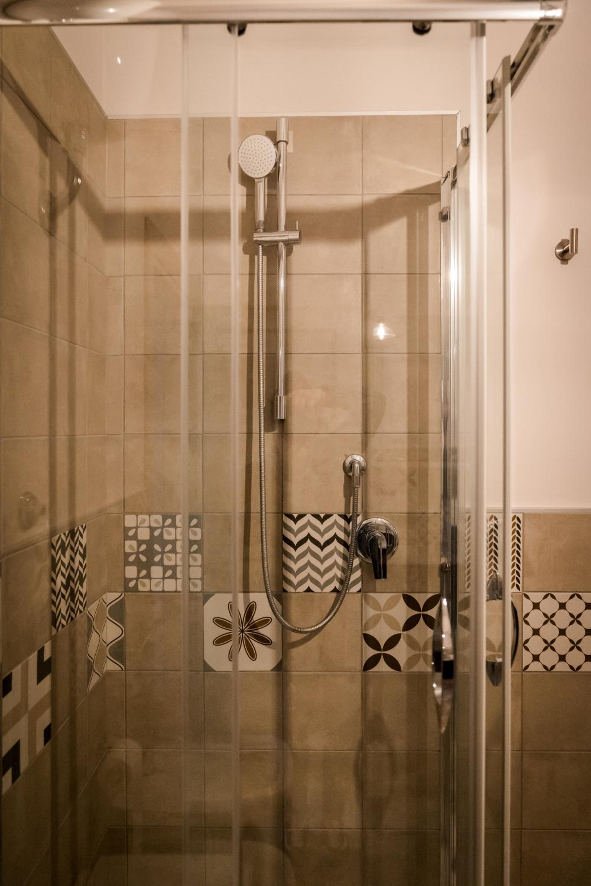 Double Room - Photo 4