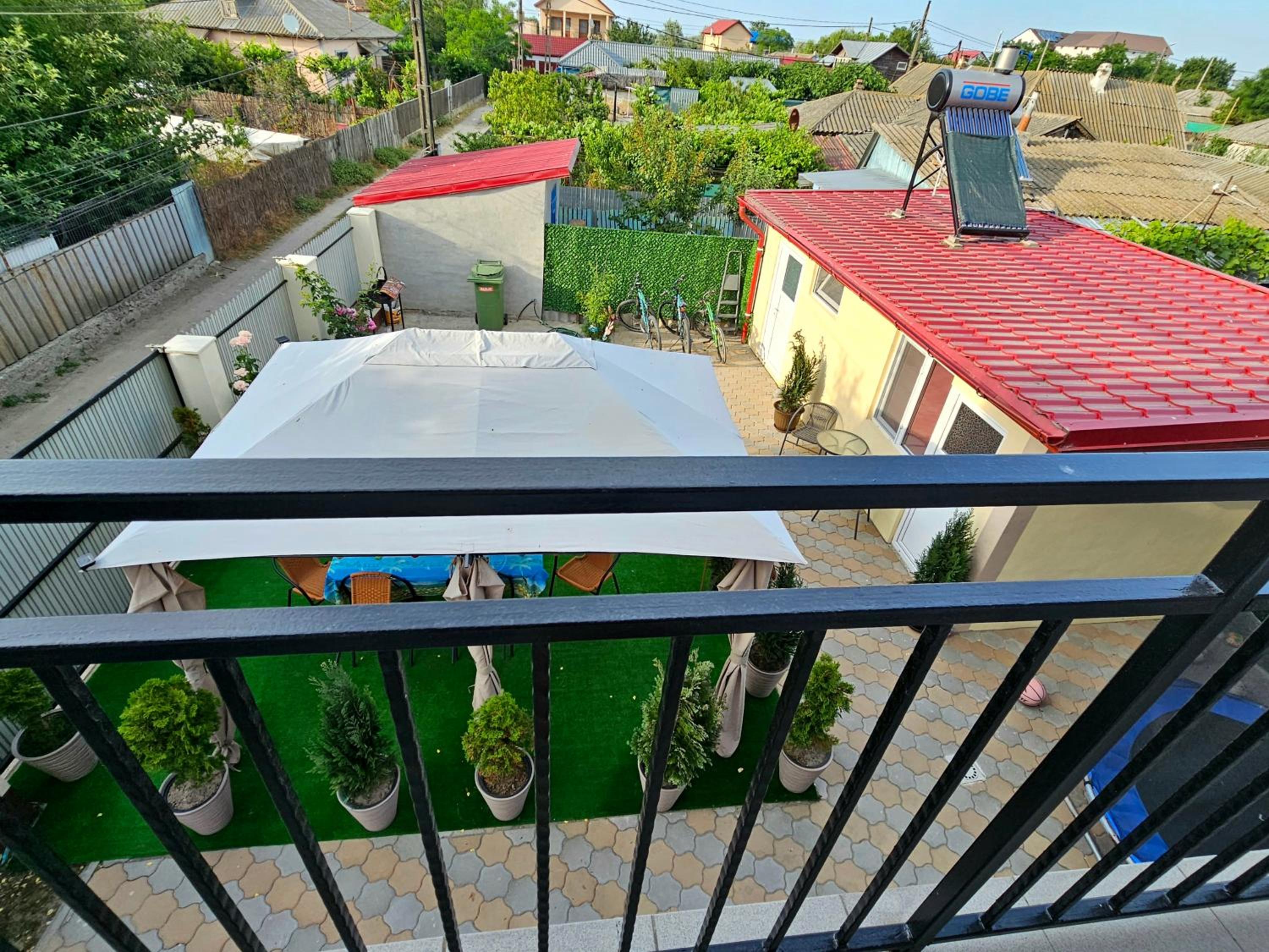 Double Room with Private External Bathroom - Photo 9