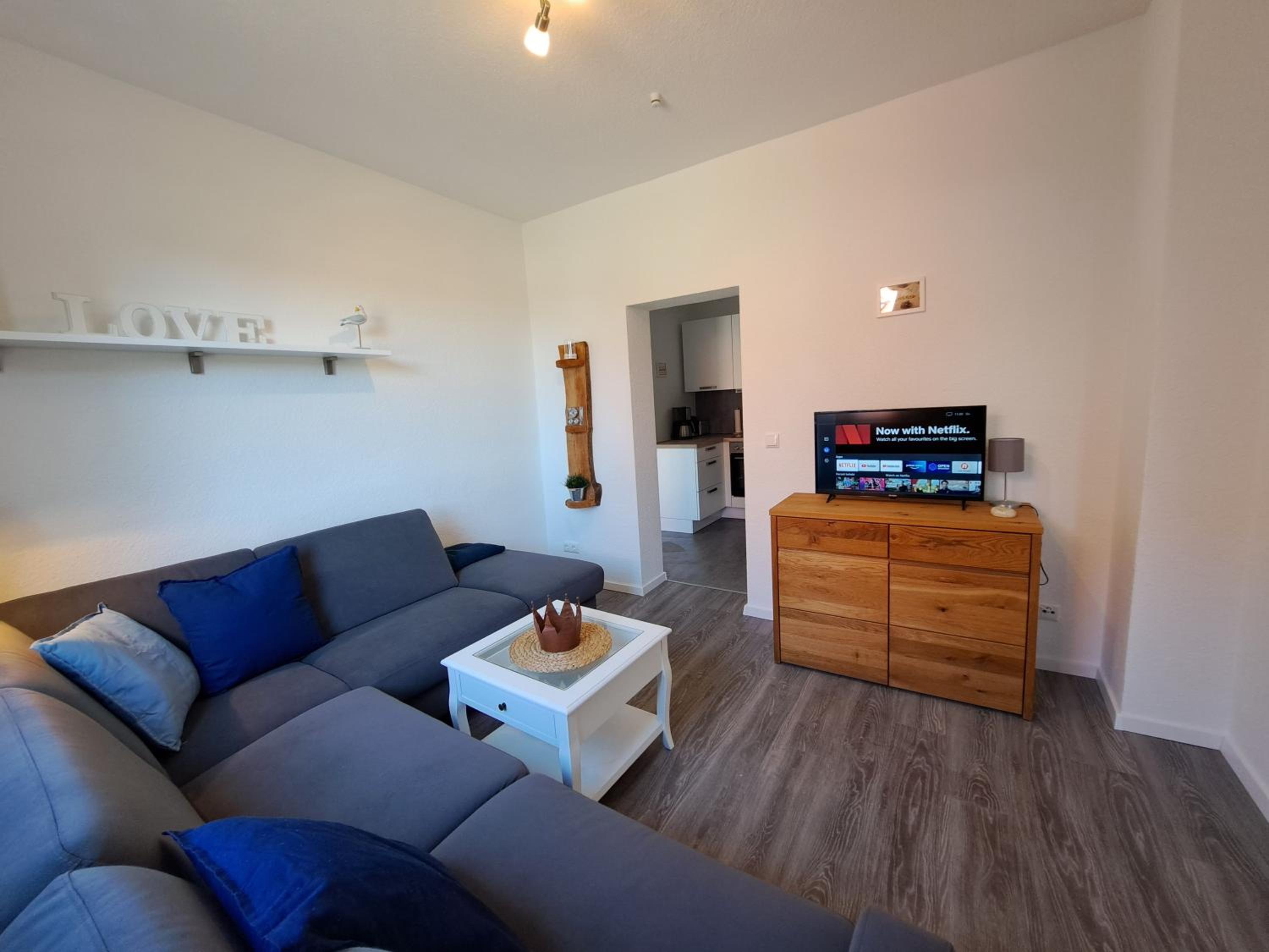 Three-Bedroom House photo 3