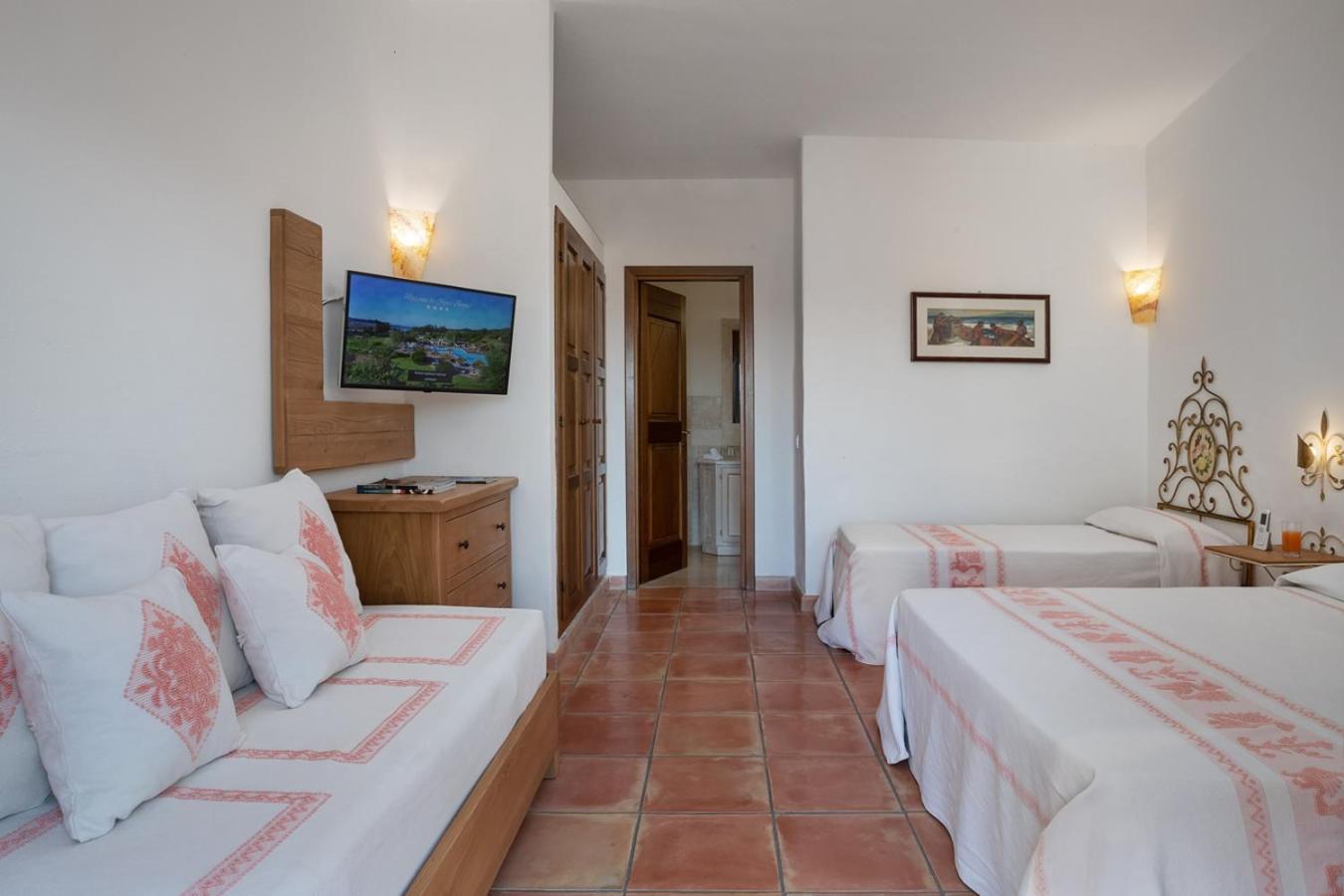 Comfort Quadruple Room - Photo 1