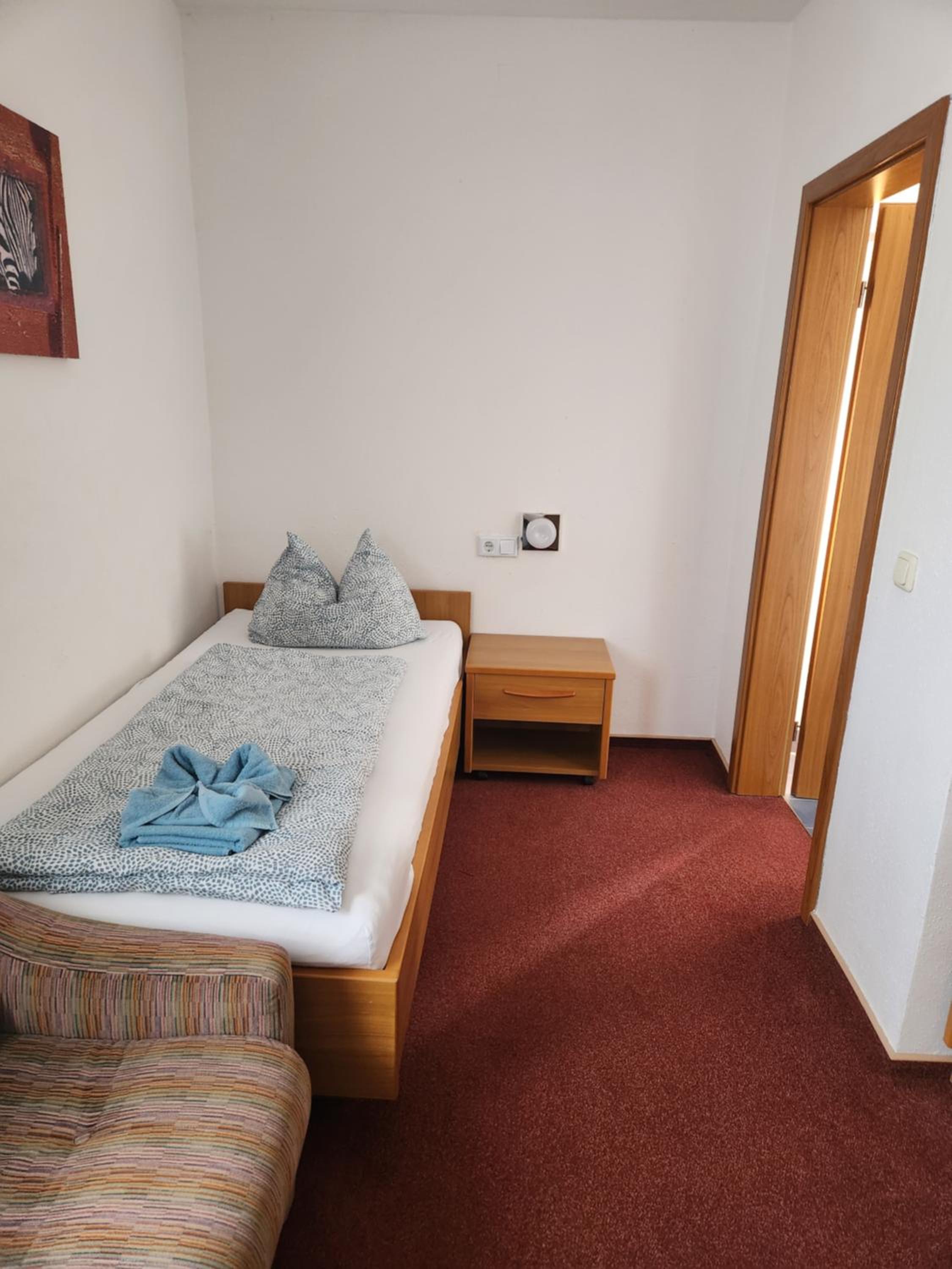 Standard Single Room with Shower photo 2