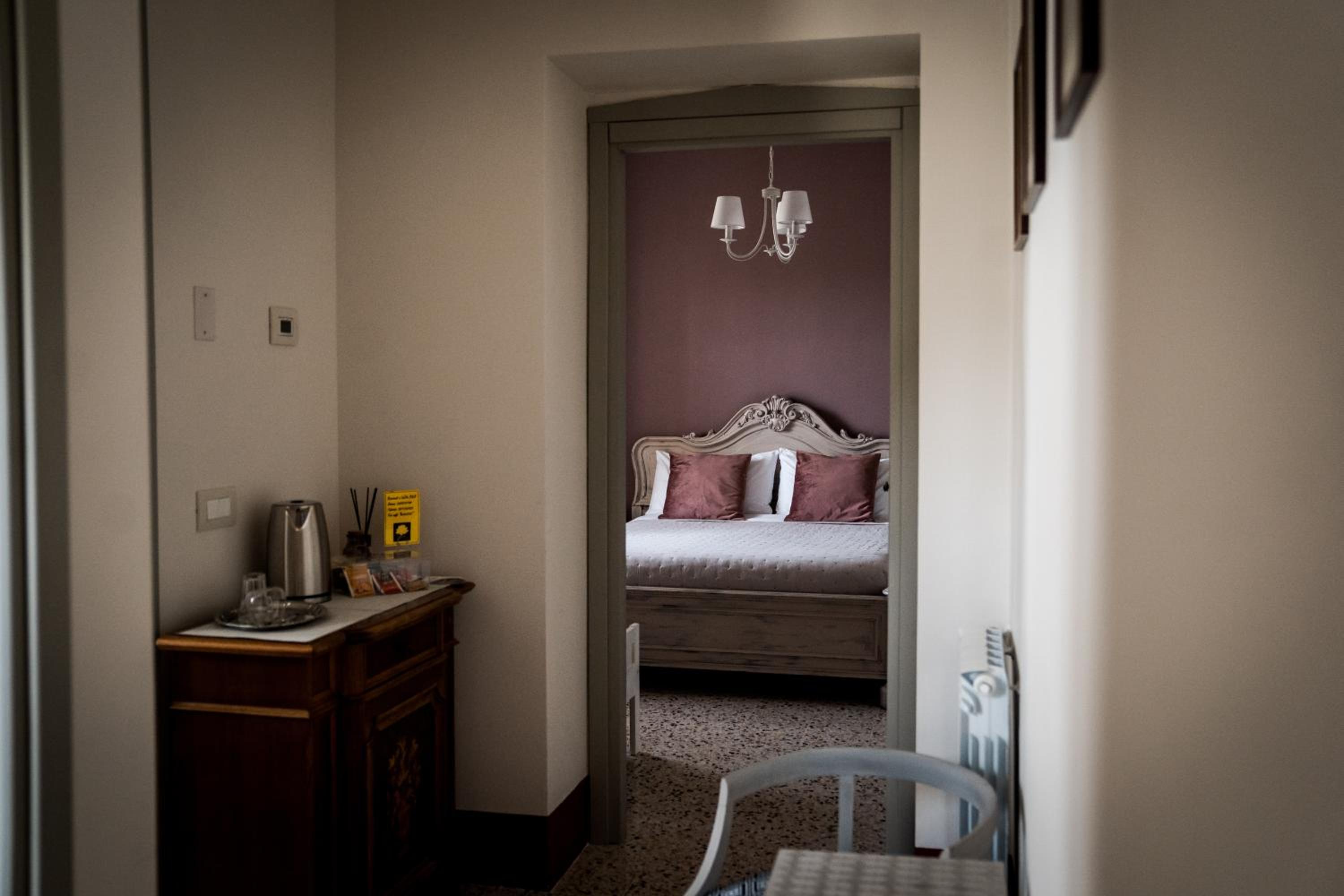 Triple Room - Photo 9