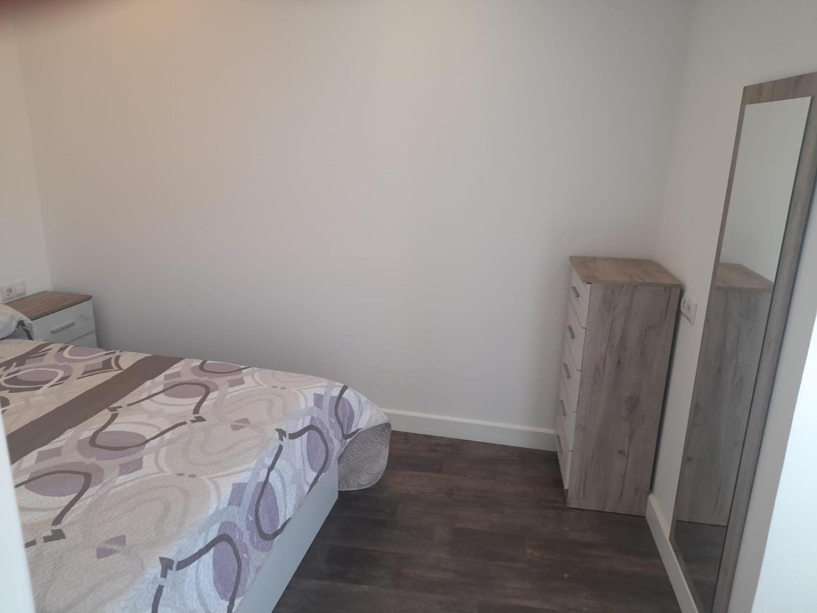Three-Bedroom House photo 3