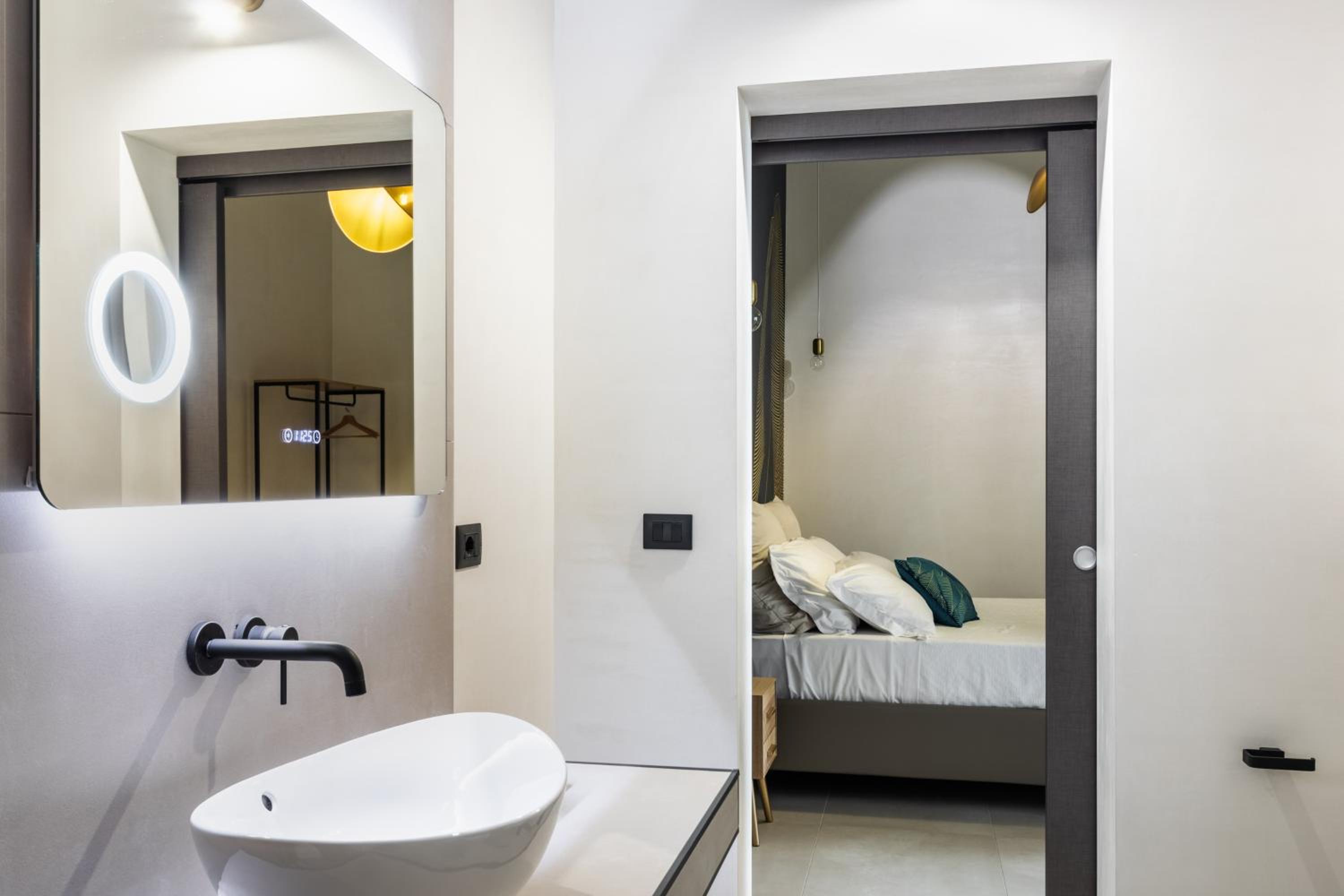One-Bedroom House photo 2