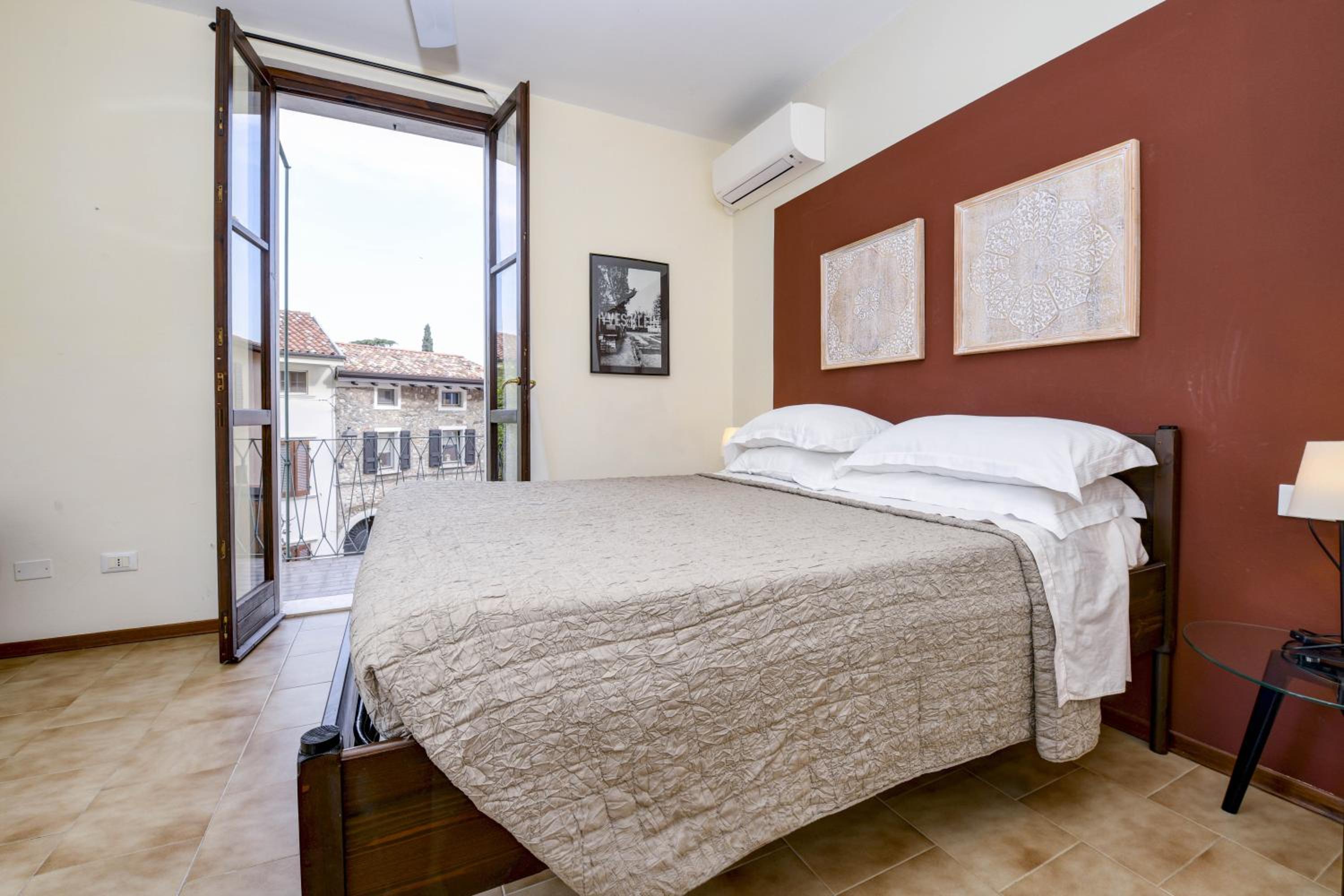 Apartment with Lake View photo 1