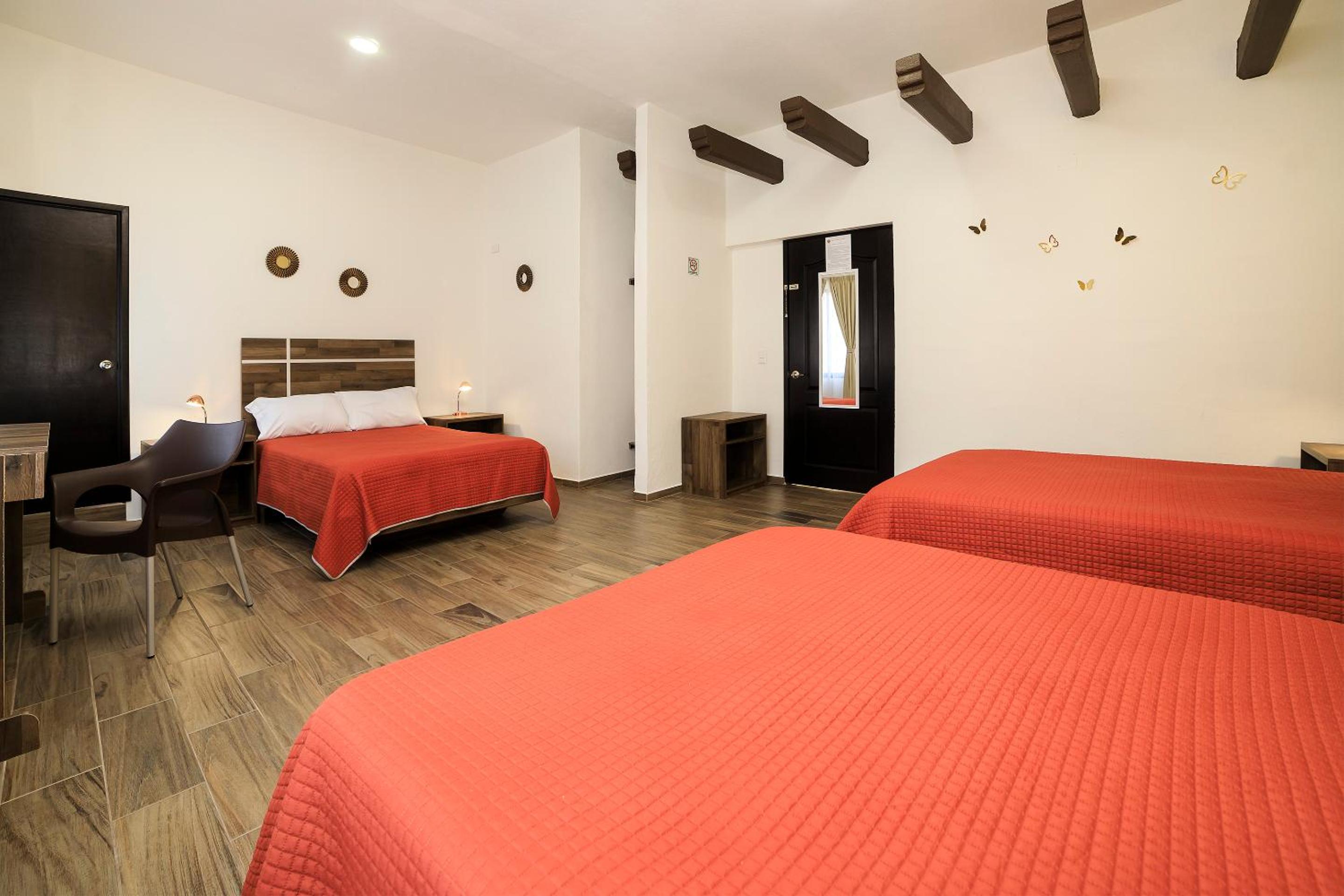 Standard Three beds - Photo 6