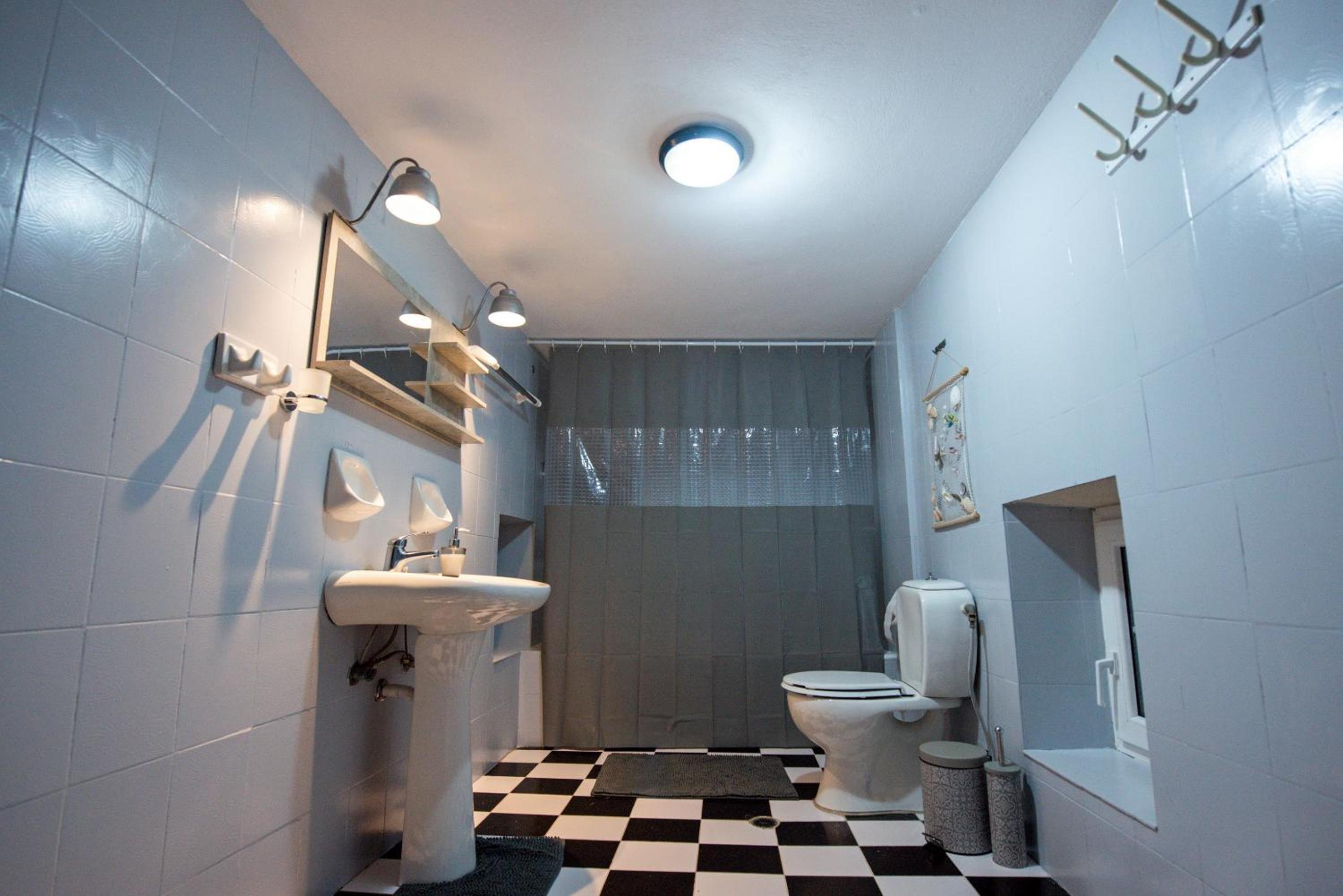 Four-Bedroom House photo 2