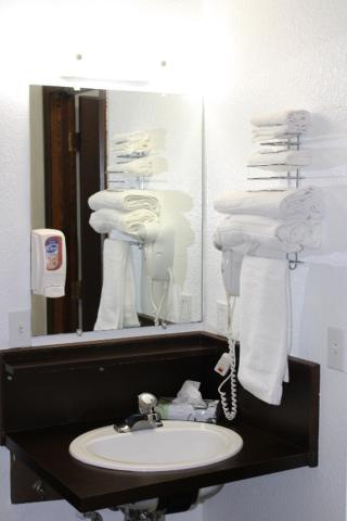 Queen Room - Photo 3