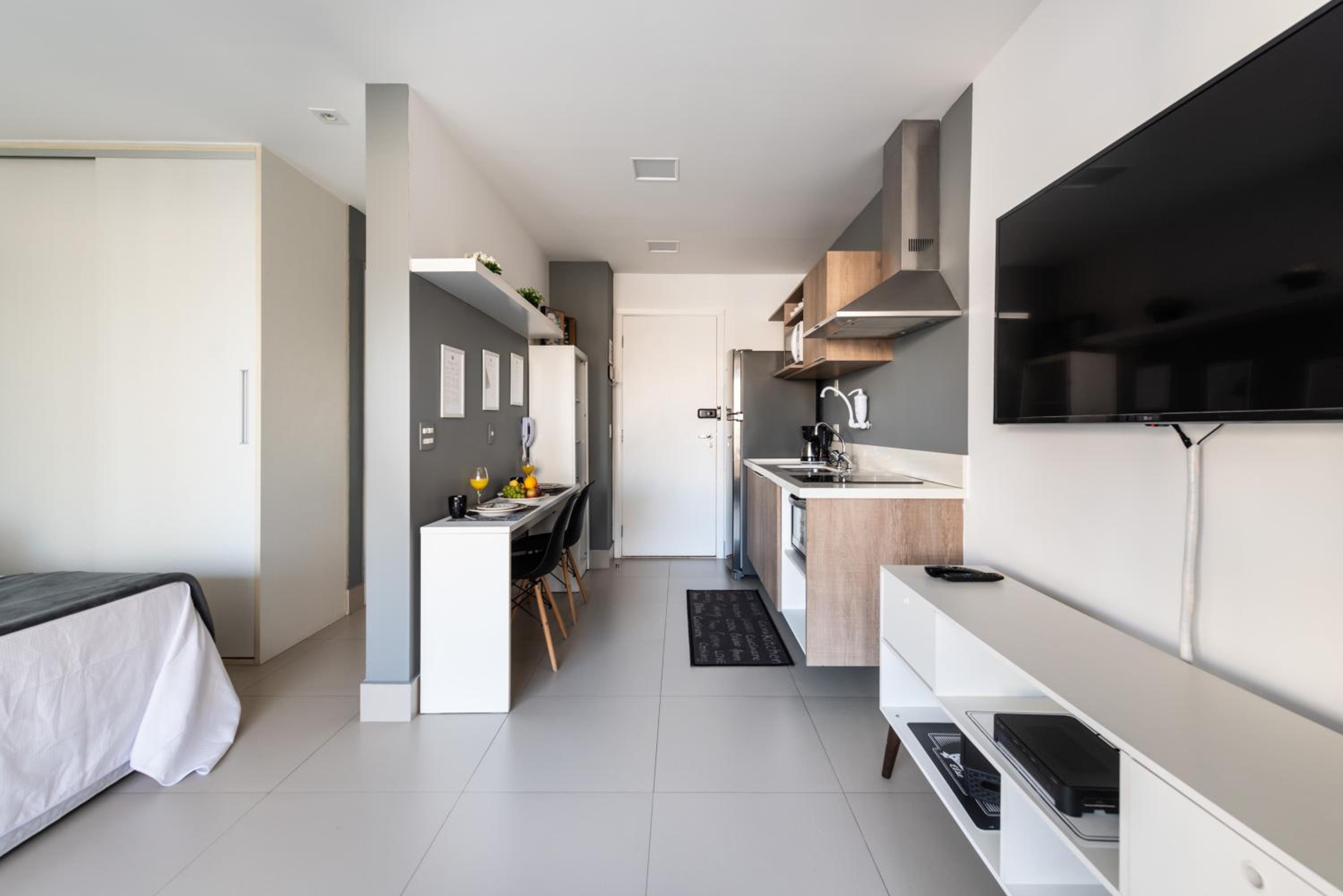 Studio Apartment - Photo 17