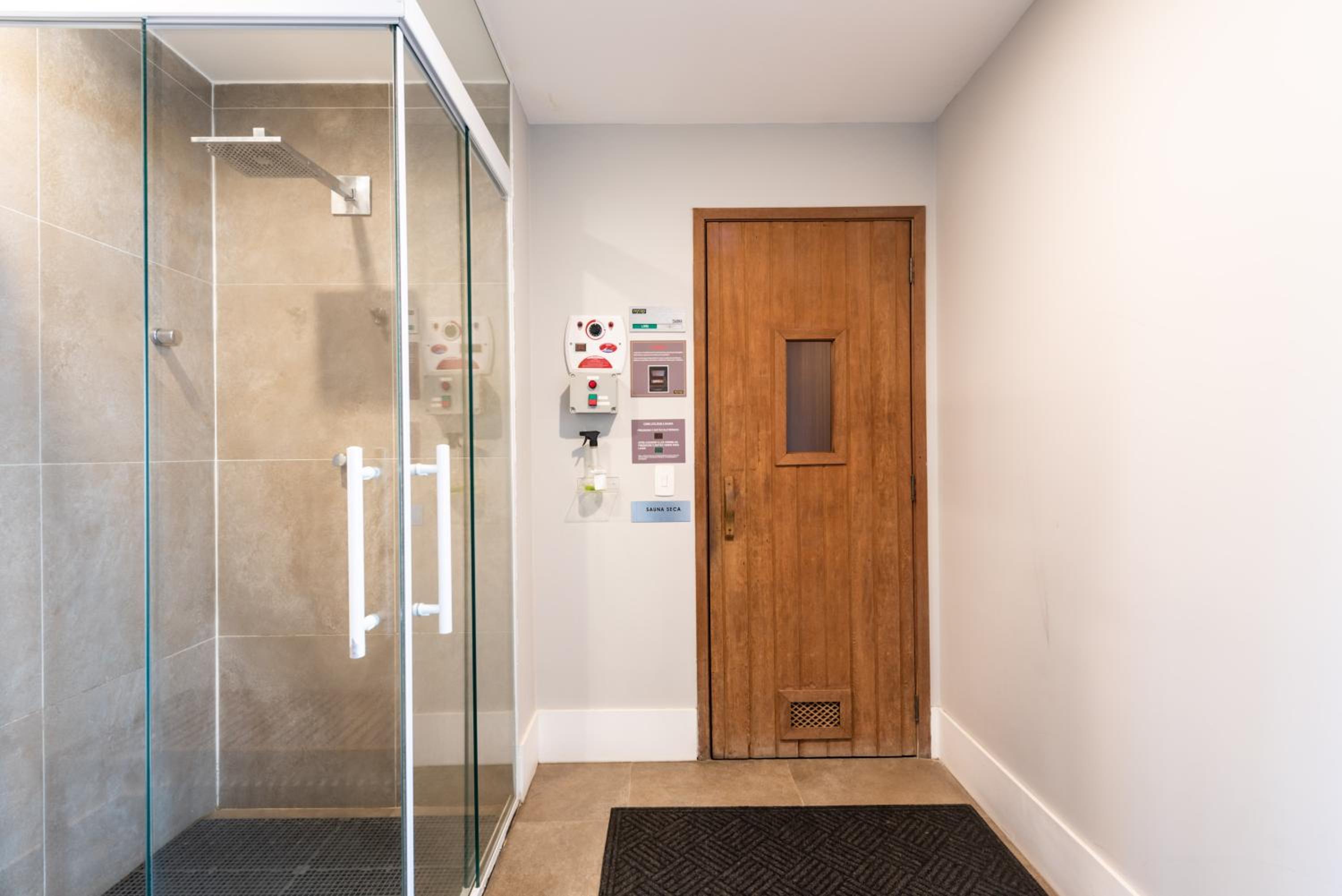 Studio Apartment - Photo 10