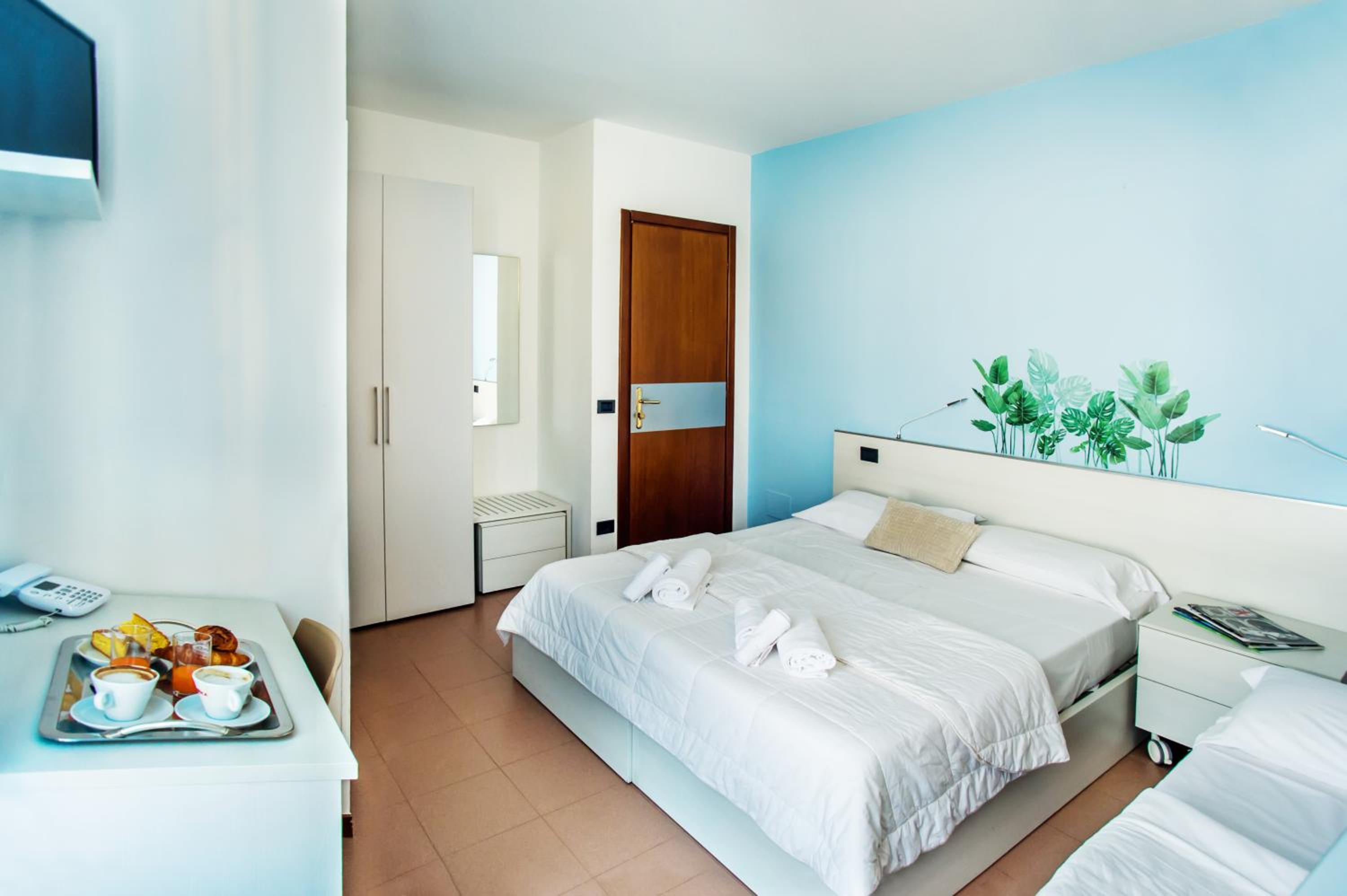 Double Room with Extra Bed - Photo 5